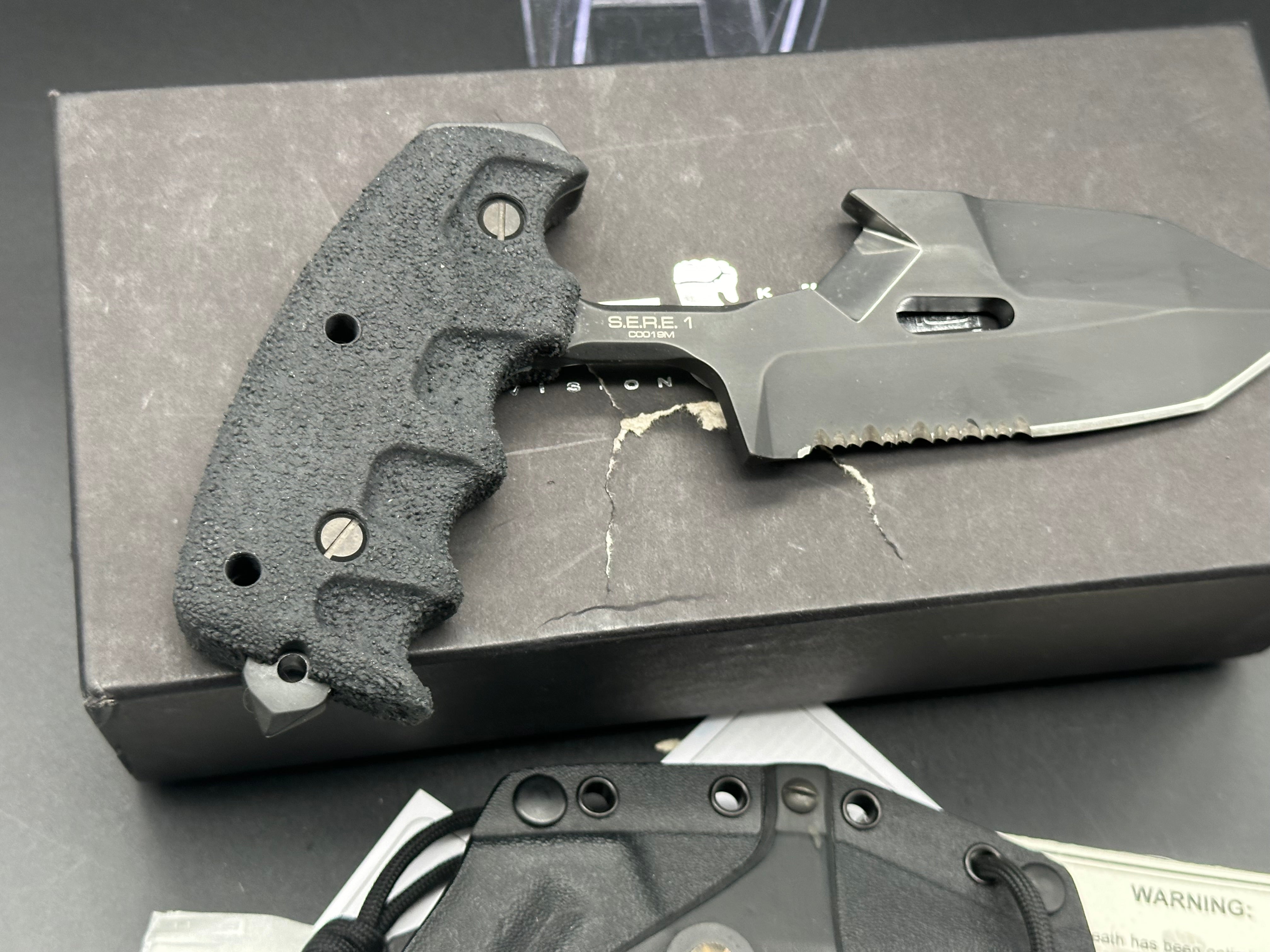 Extrema Ratio S.E.R.E 1 Fixed Blade Knife (5.875" Black Serr)