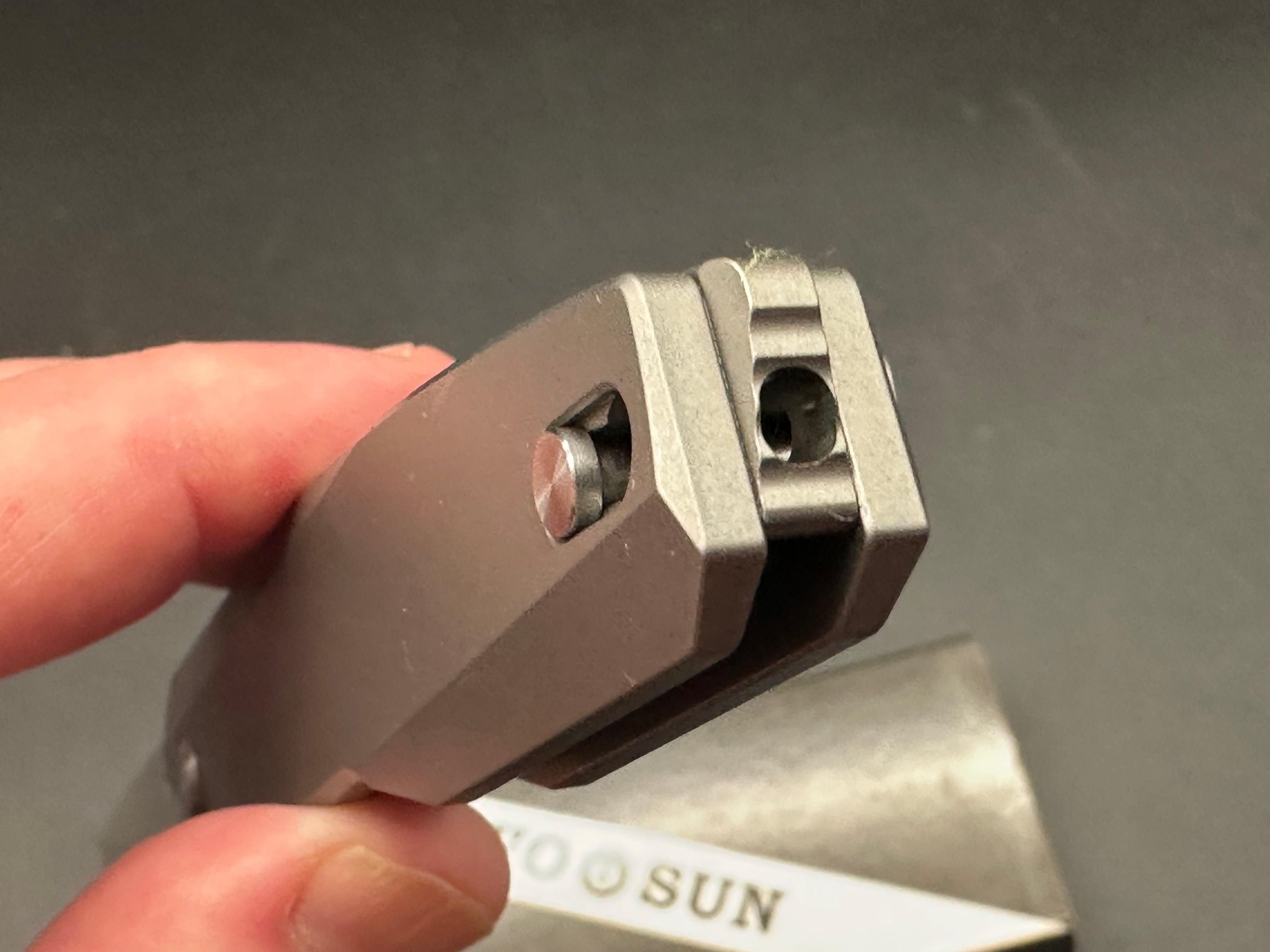 TWOSUN TS88-M390 GRAY TITANIUM ALLOY HANDLE PLAIN M390 BLADE