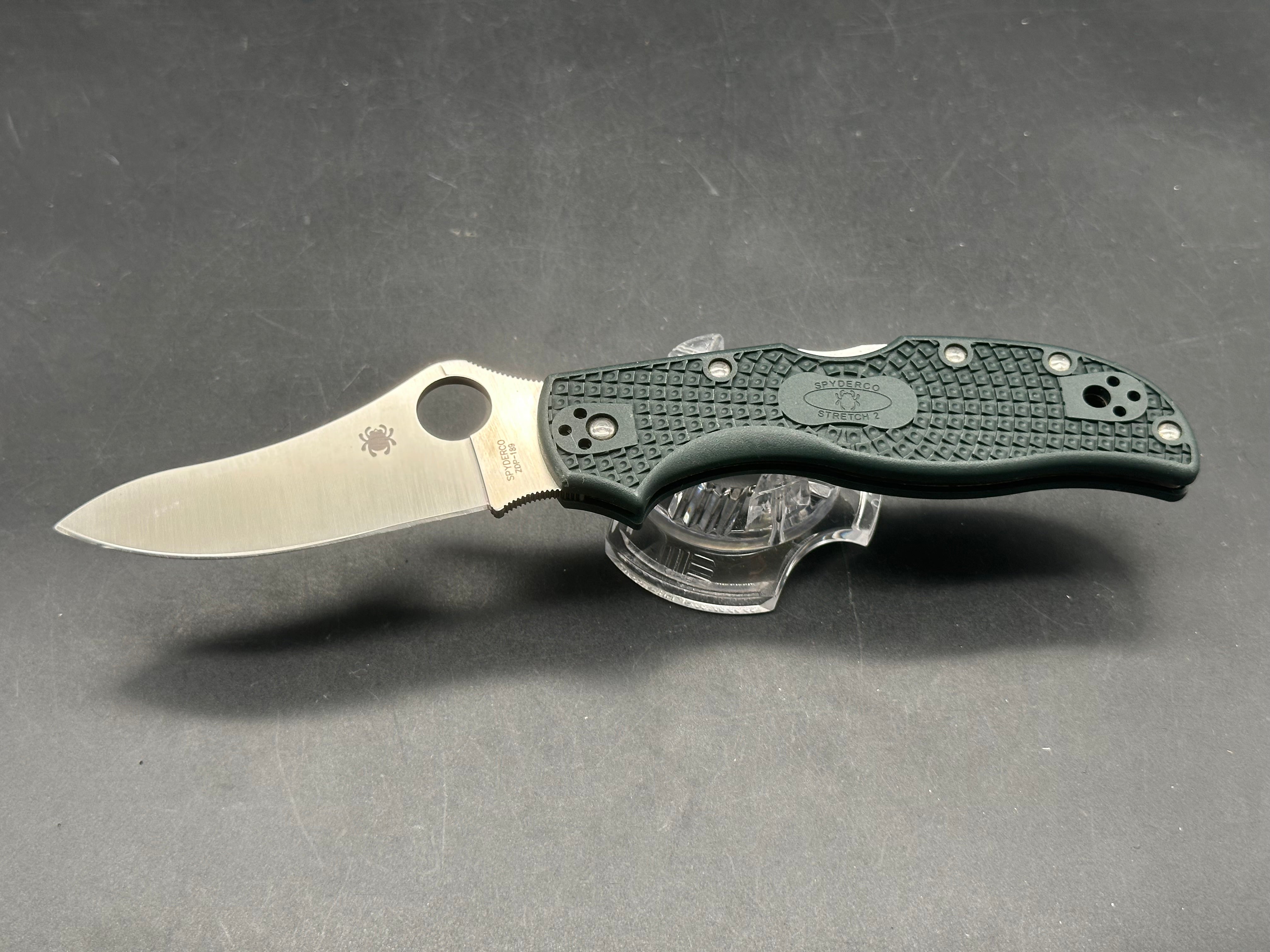 Spyderco Stretch 2 British Racing Green ZDP-189