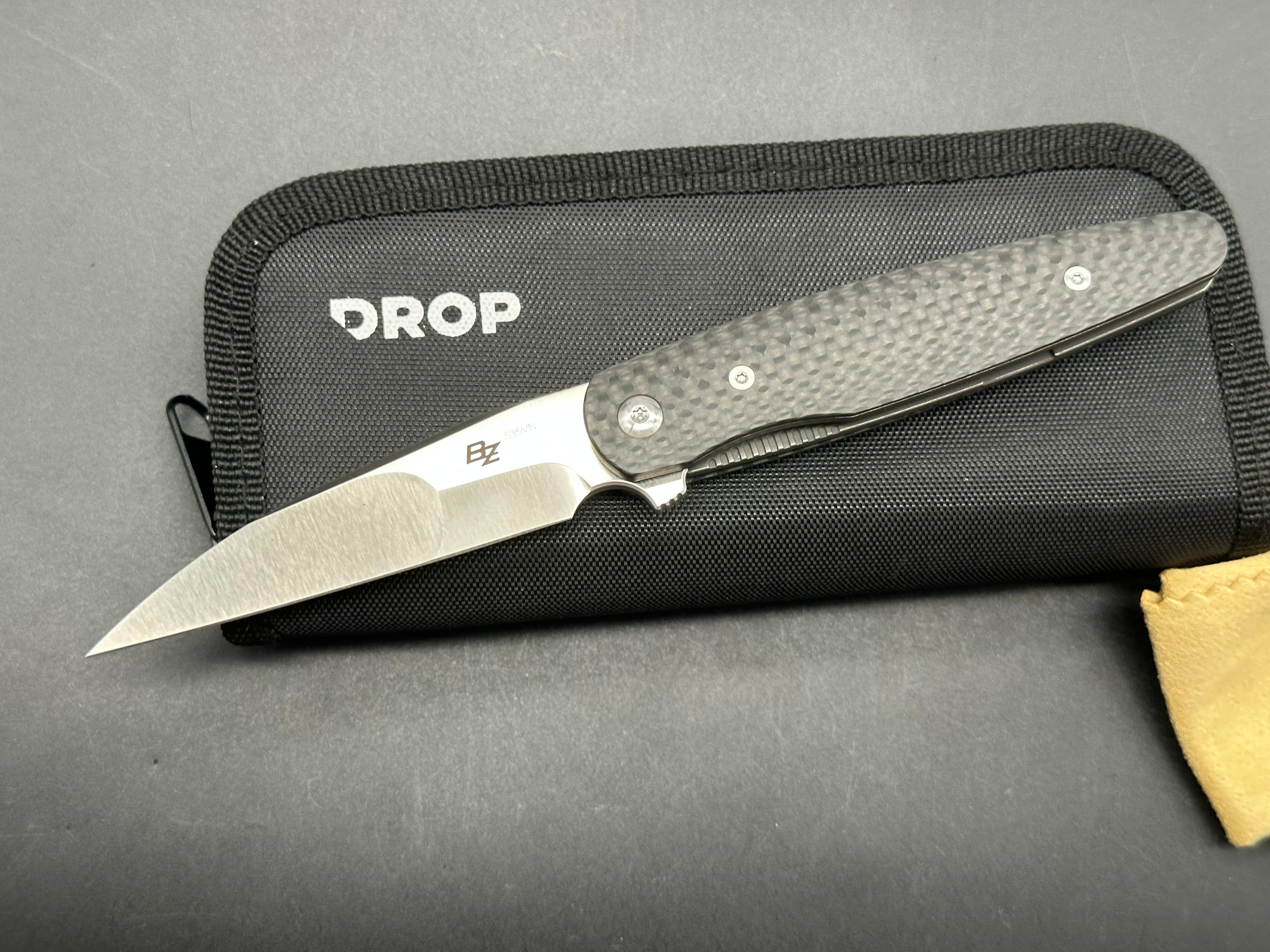 Drop Brad Zinker Dogtooth - S35VN, Carbon Fiber handle titanium liners