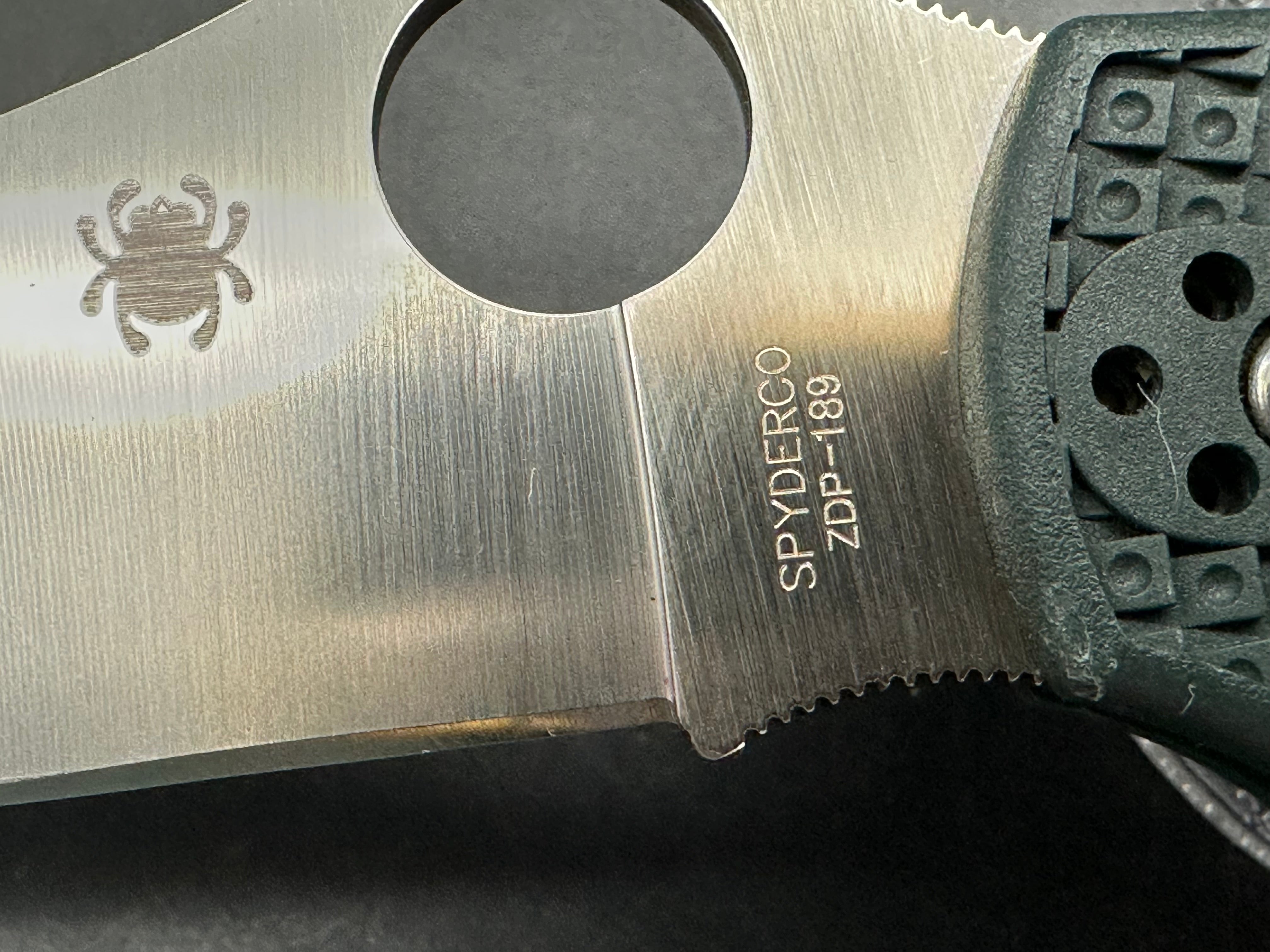 Spyderco Stretch 2 British Racing Green ZDP-189