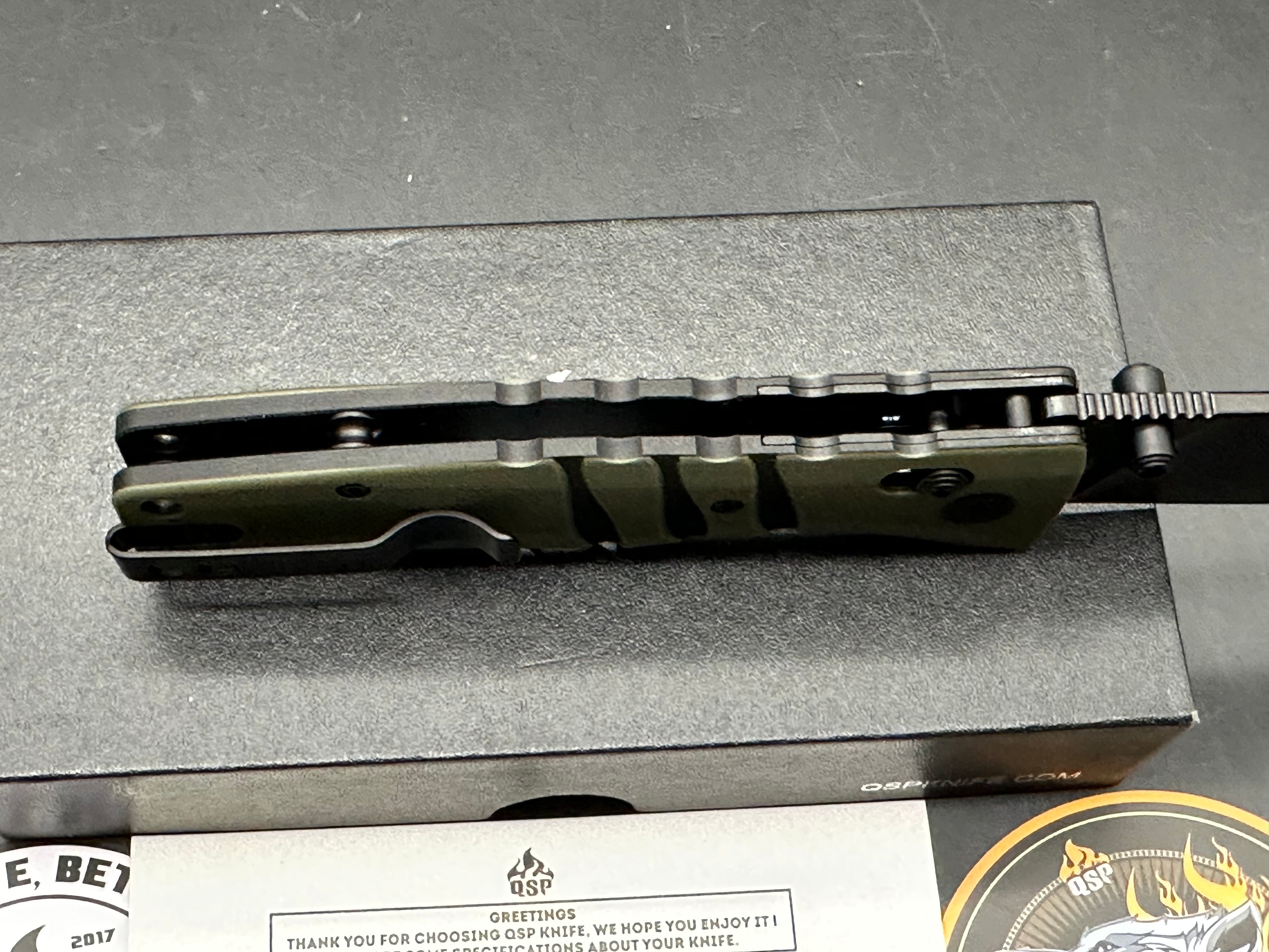 QSP Ripley Glyde Lock Knife Green G-10 (3.5" Black)