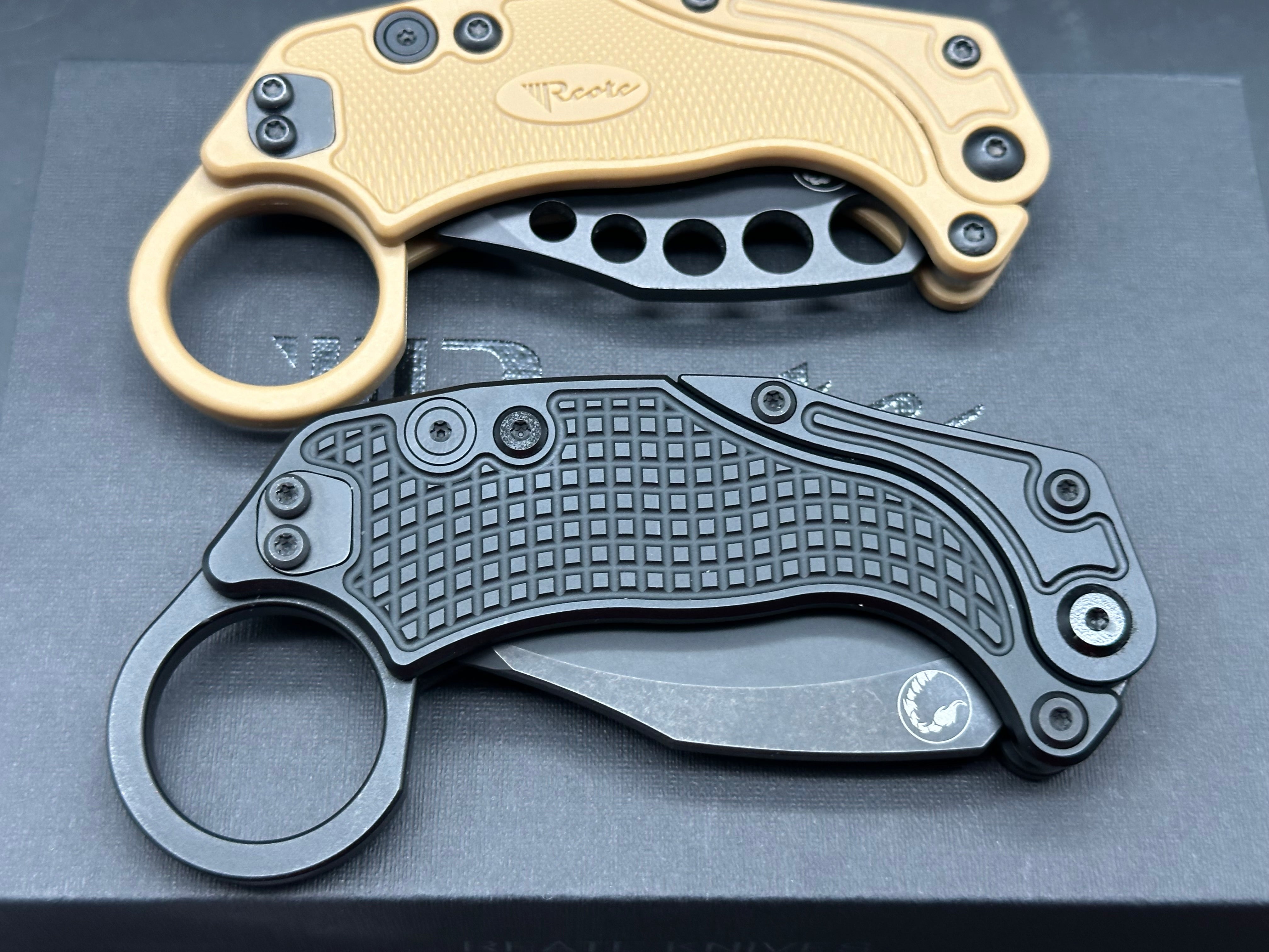 Reate EXO-K Gravity Karambit Button Lock Knife Black Aluminum (3.1" Black)