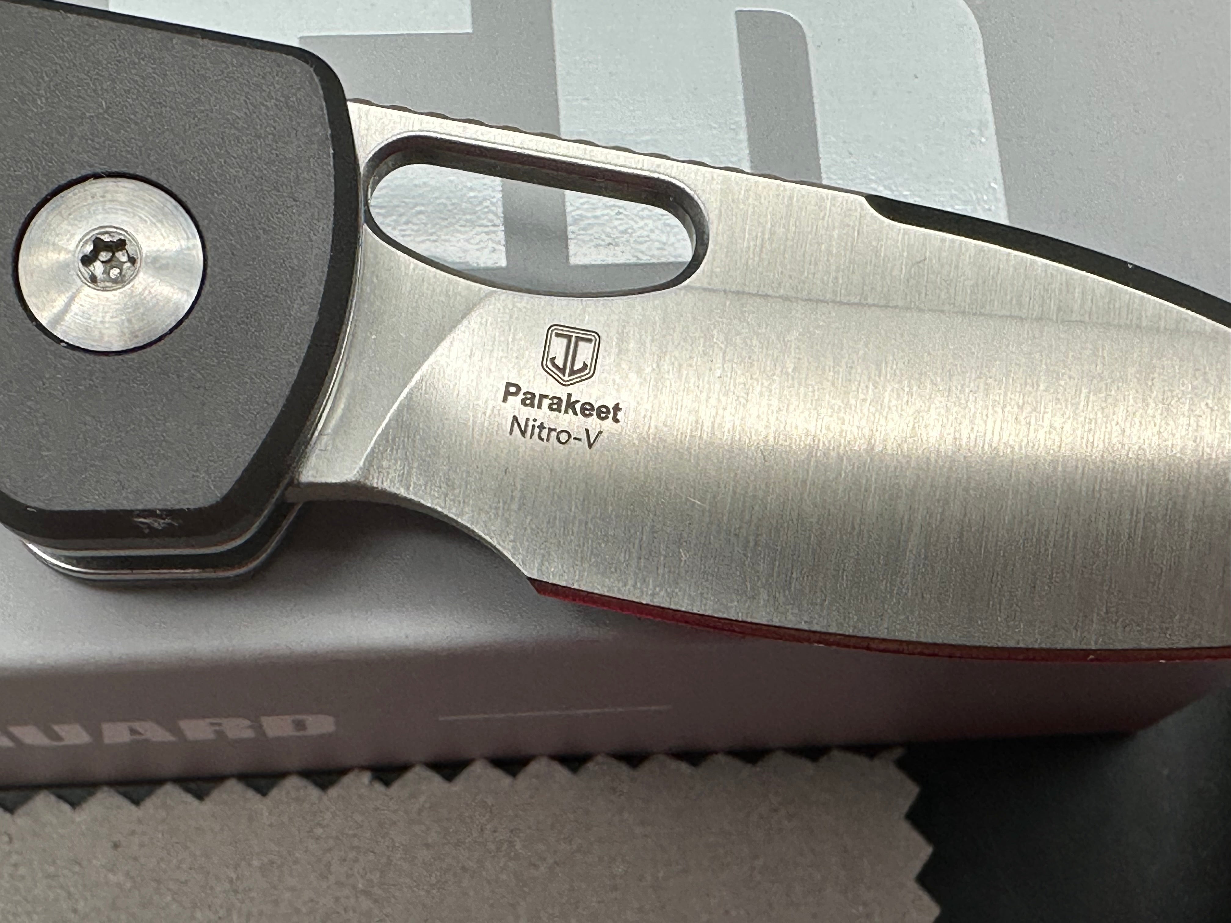 Kizer Parakeet (NEW), 2.46" Nitro-V Satin Drop Point Blade with Dark Gray Aluminum Scales