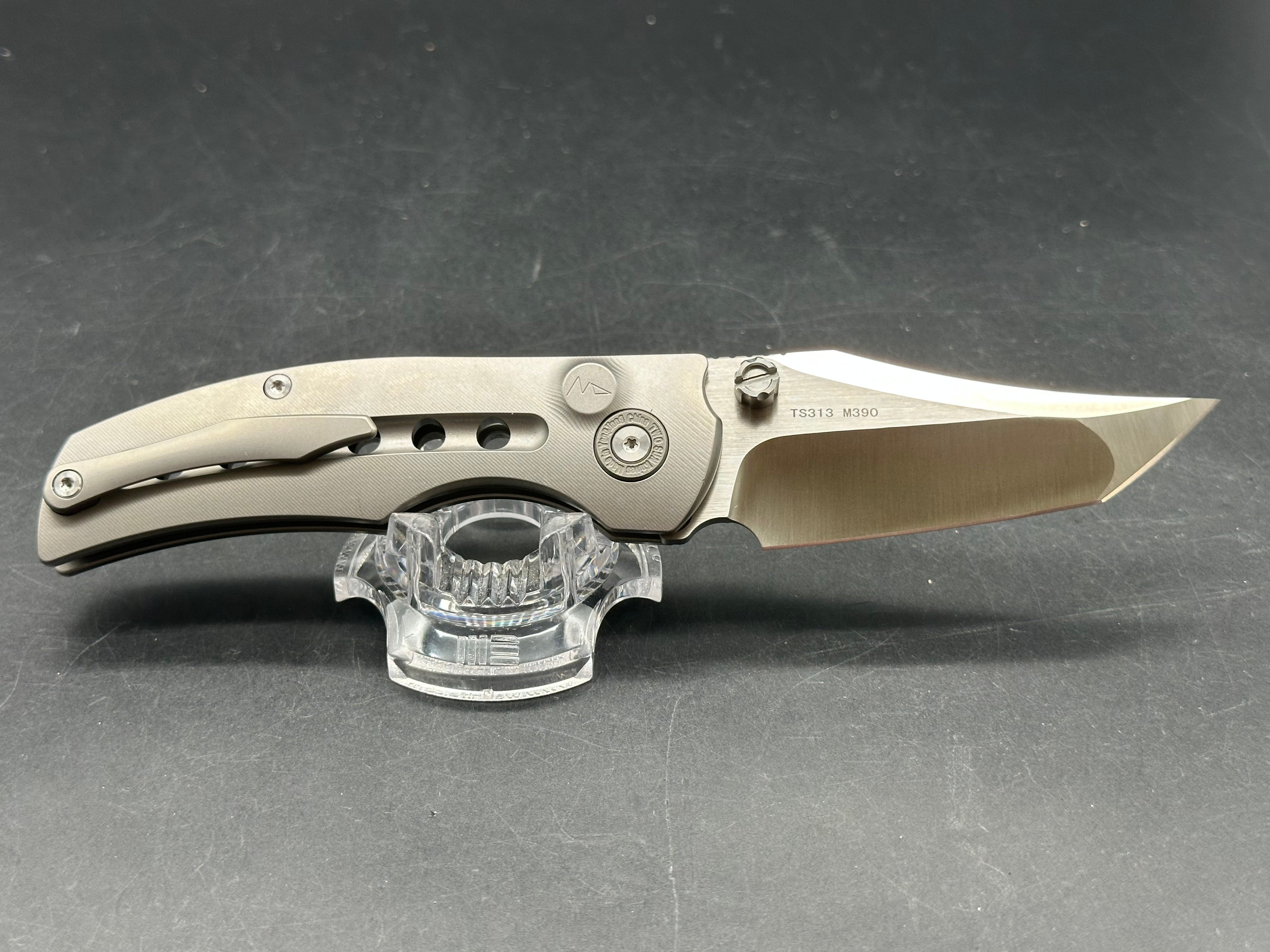 TwoSun TS313 / 3.375 inch Bohler M390 blade. Titanium handle. Button lock