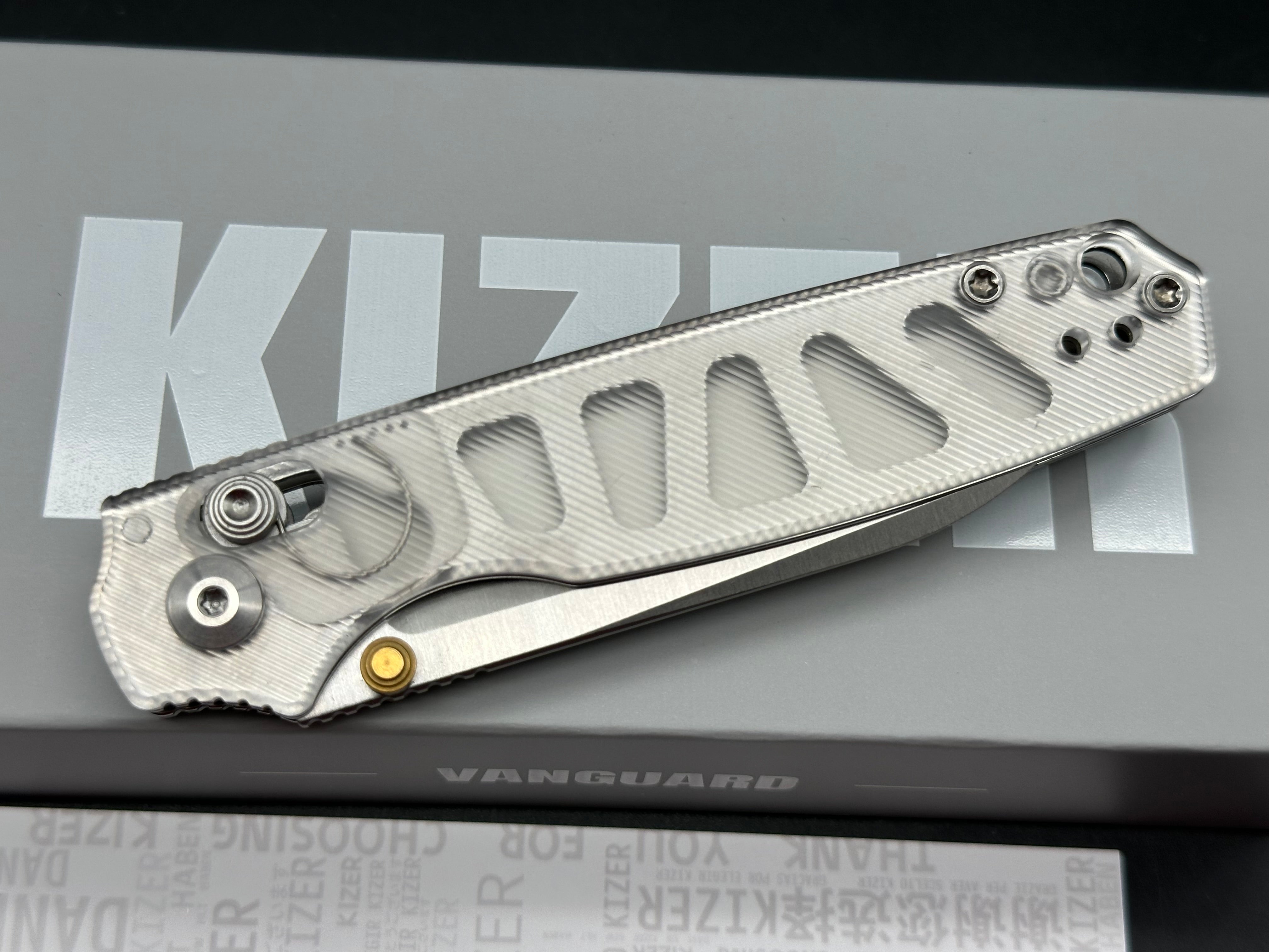 Kizer POKIMAN CS | AEB-L | CLEAR ACRYLIC