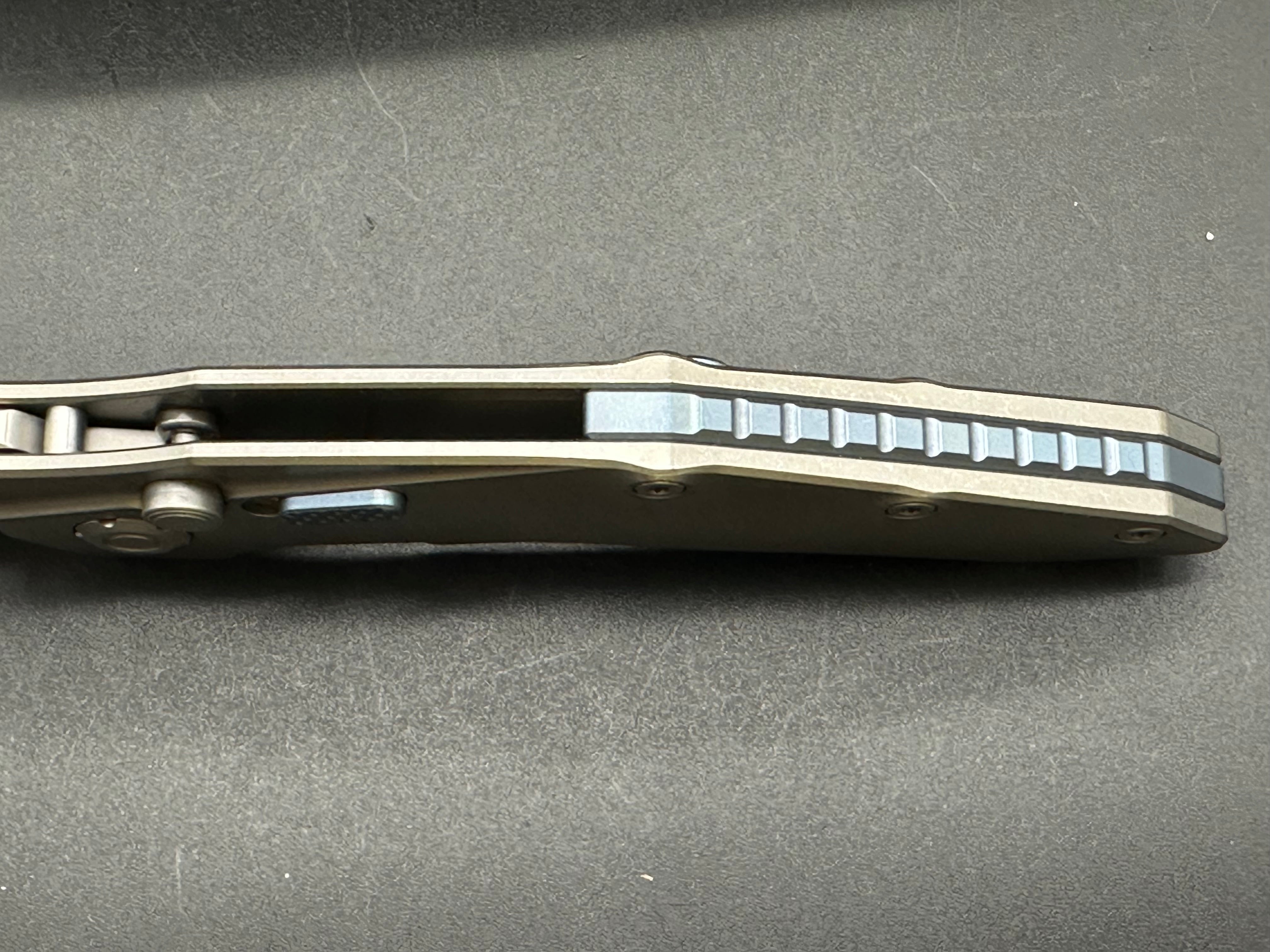 Maxace Babylon Button Lock