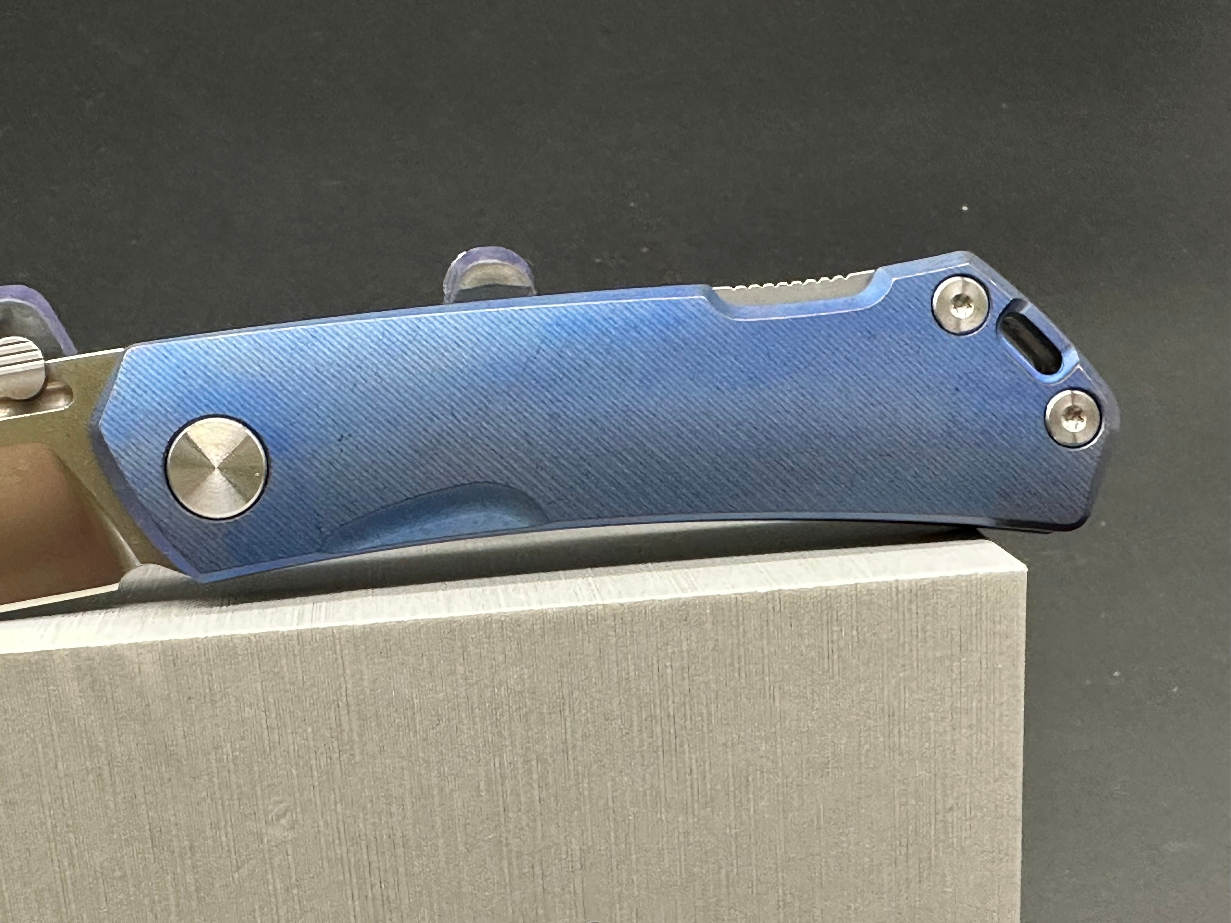 Real Steel LUNA Maius backlock