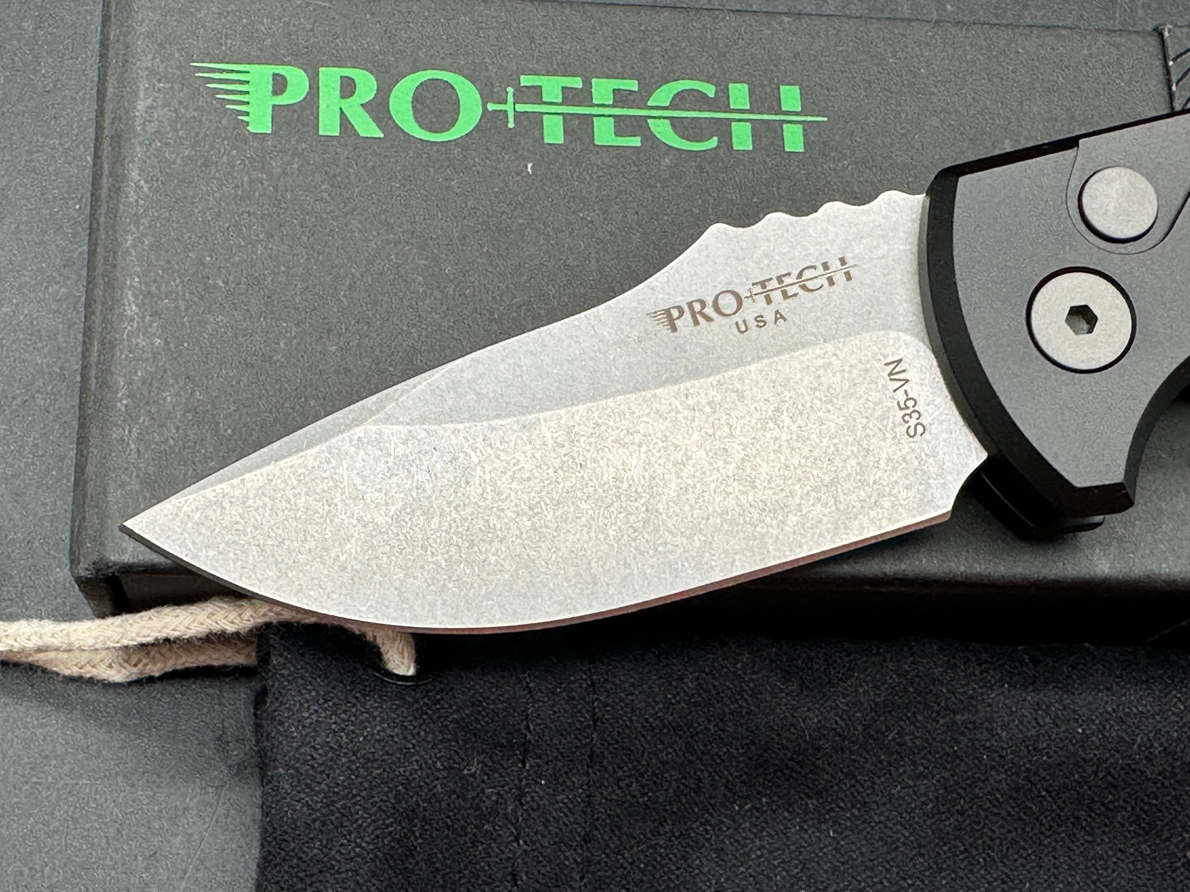 ProTech SBR Auto, 2.6" CPM S35VN Stonewash Blade with Black Smooth 6061 Aluminum Scales