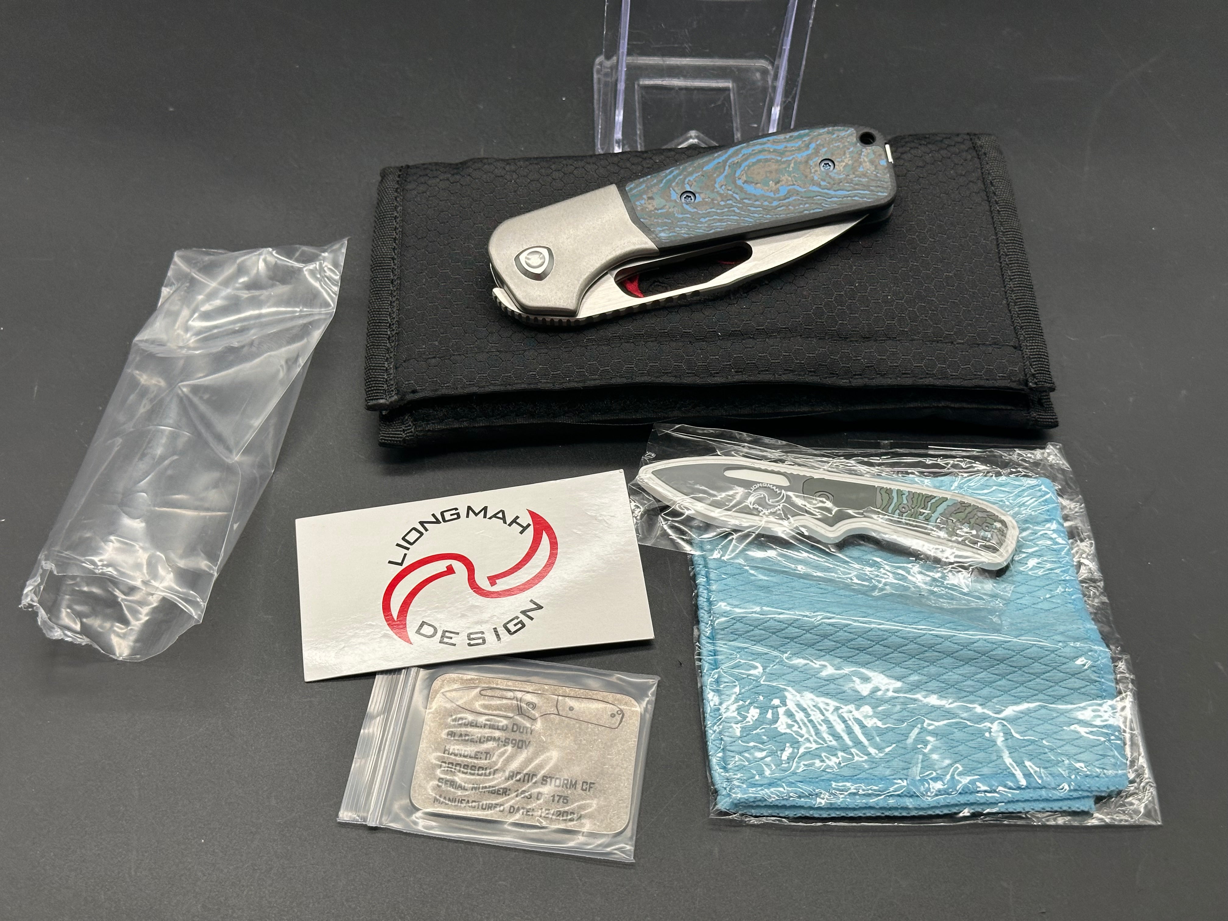 Liong Mah Field Duty 3.5, S90V Blade, Arctic Storm Titanium/Carbon Fiber Handle