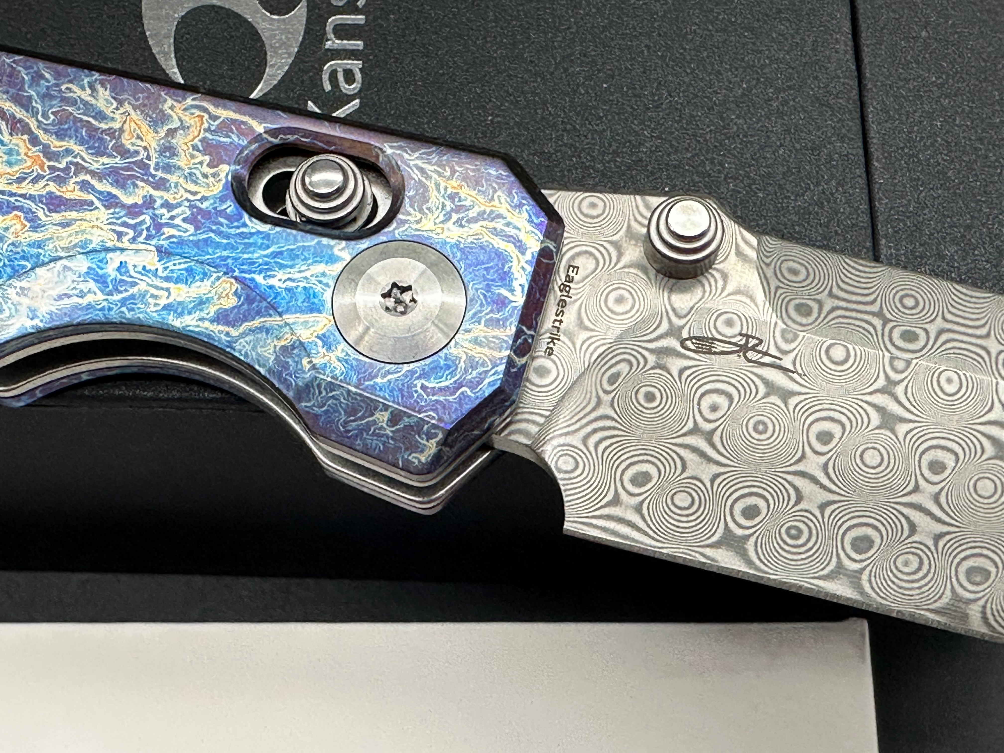 KANSEPT EAGLESTRIKE LIGHTNING STRIKE TITANIUM HANDLE DAMASCUS BLADE