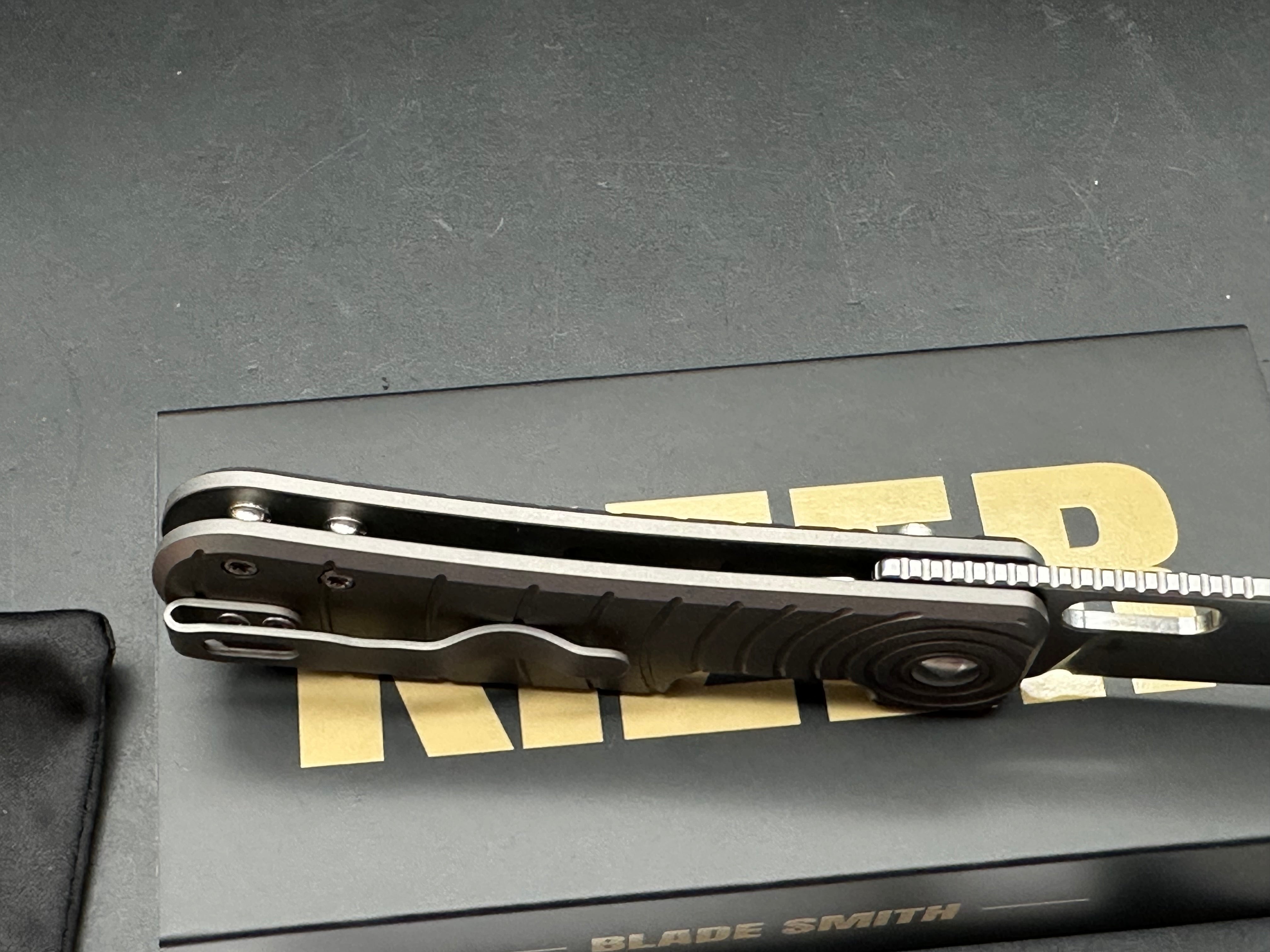 WMK EXCLUSIVE KIZER BANISH XL POCKET KNIFE TOP LINER LOCK TITANIUM HANDLE REX-45 STEEL BLADE