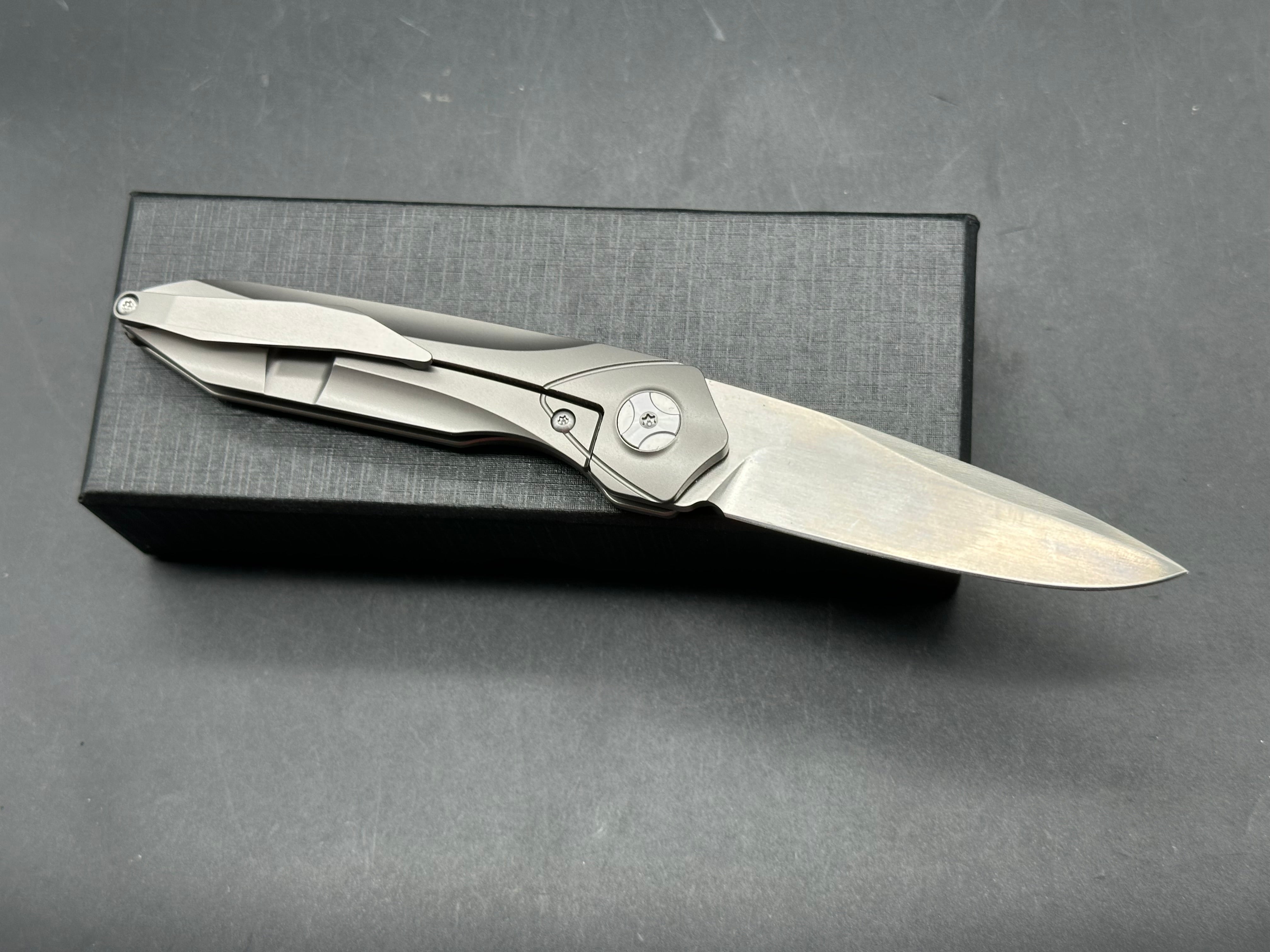 KniClad Enfox titanium handle w/14C28N blade