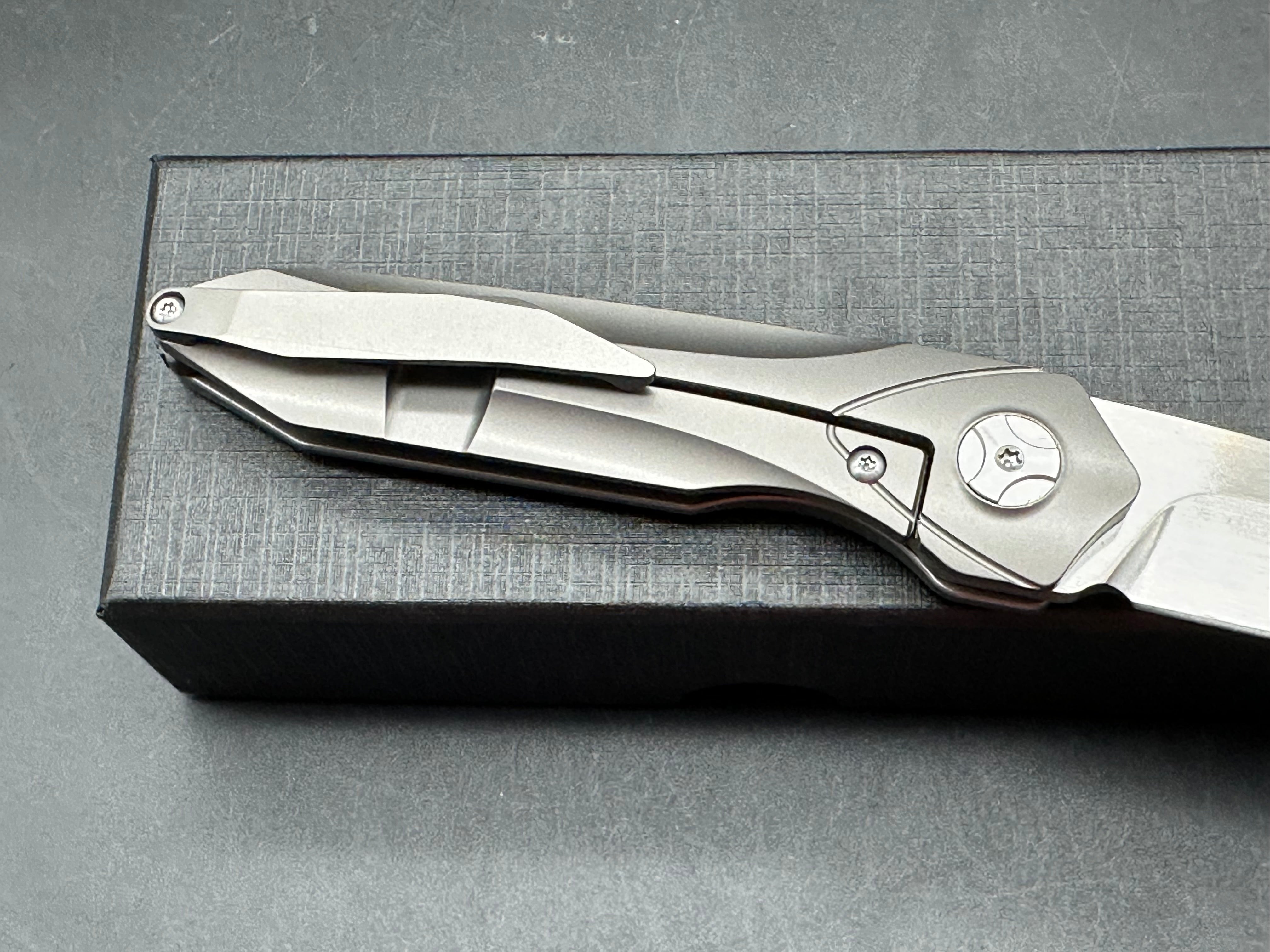 KniClad Enfox titanium handle w/14C28N blade