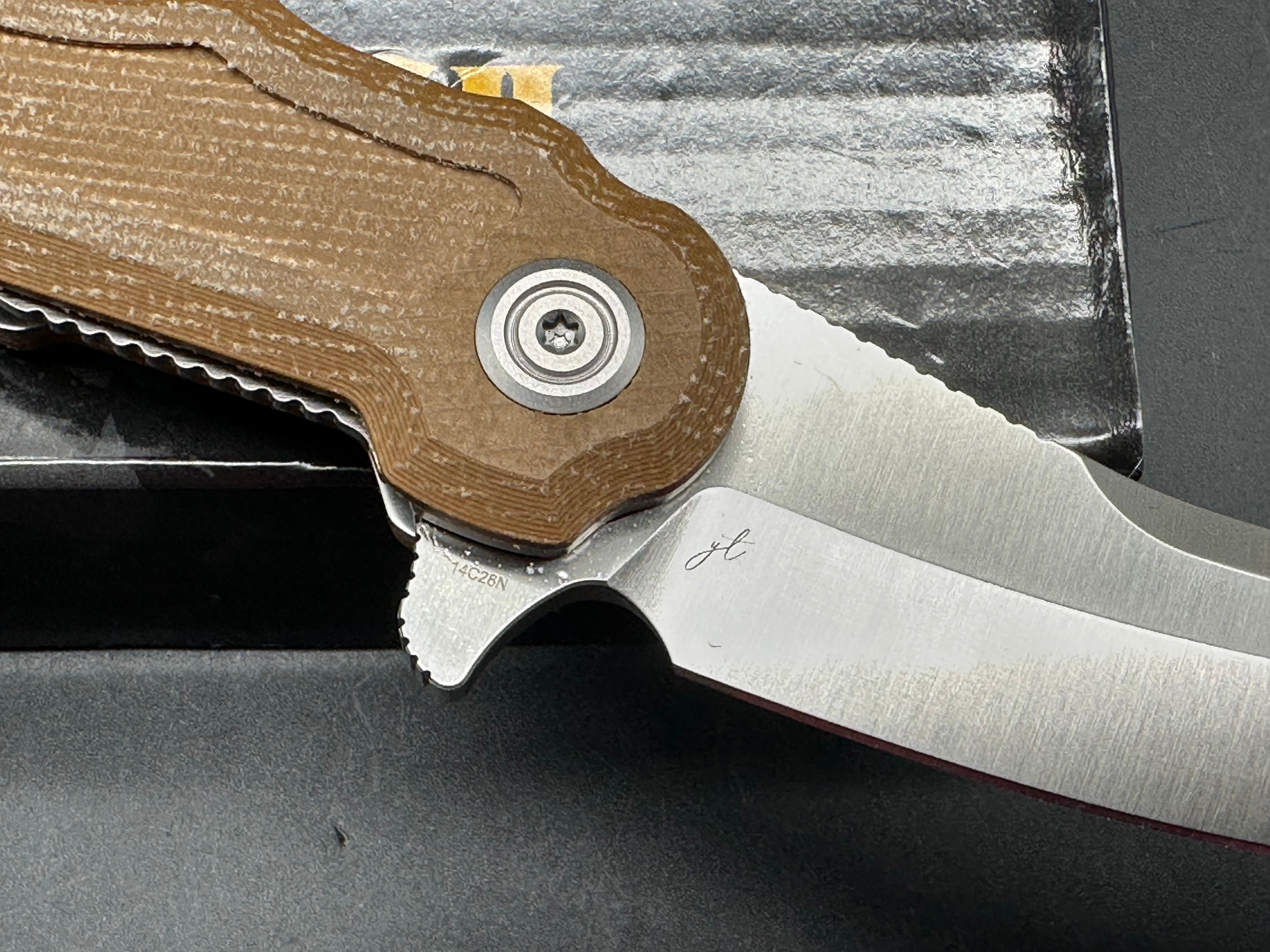 Kubey Wave Crest Liner Lock Pikal Folding Knife Brown Micarta Handle 3.78" Satin 14C28N
