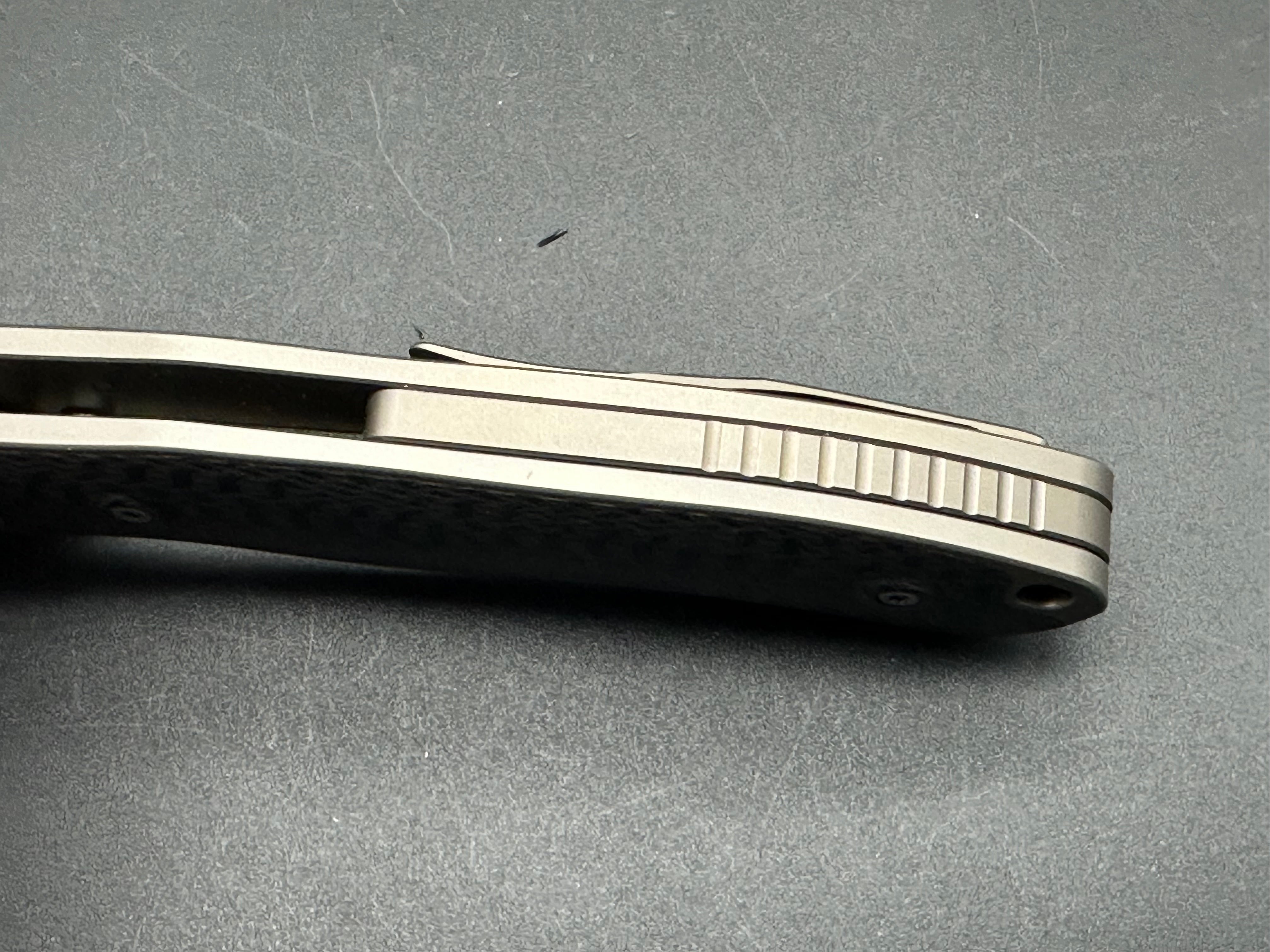 Venom Bone Doctor Kevin John titanium/CF handle w/M390 blade