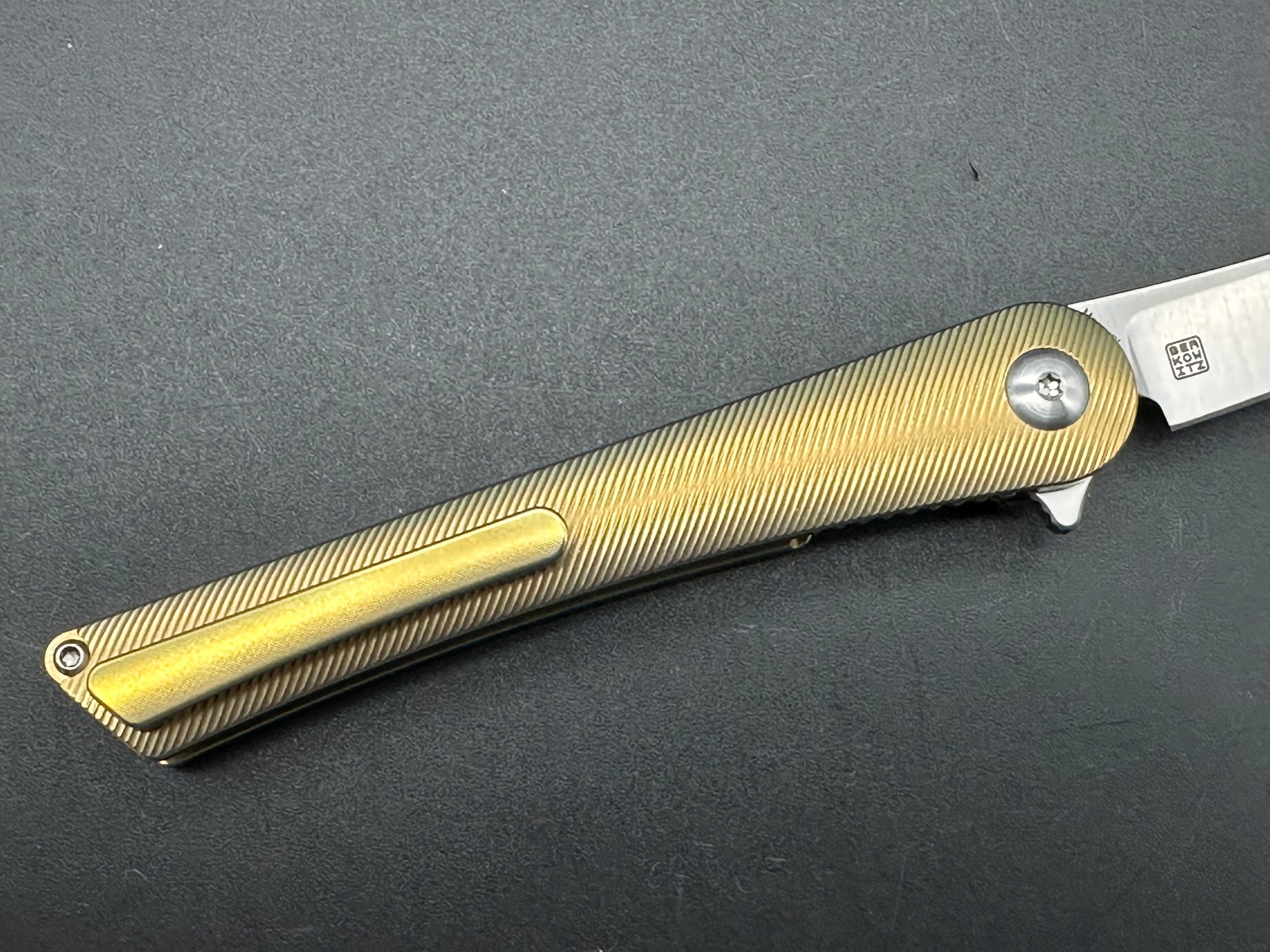 KIZER MERCURY POCKET KNIFE S35VN BLADE GOLD TITANIUM HANDLE KI3645A1