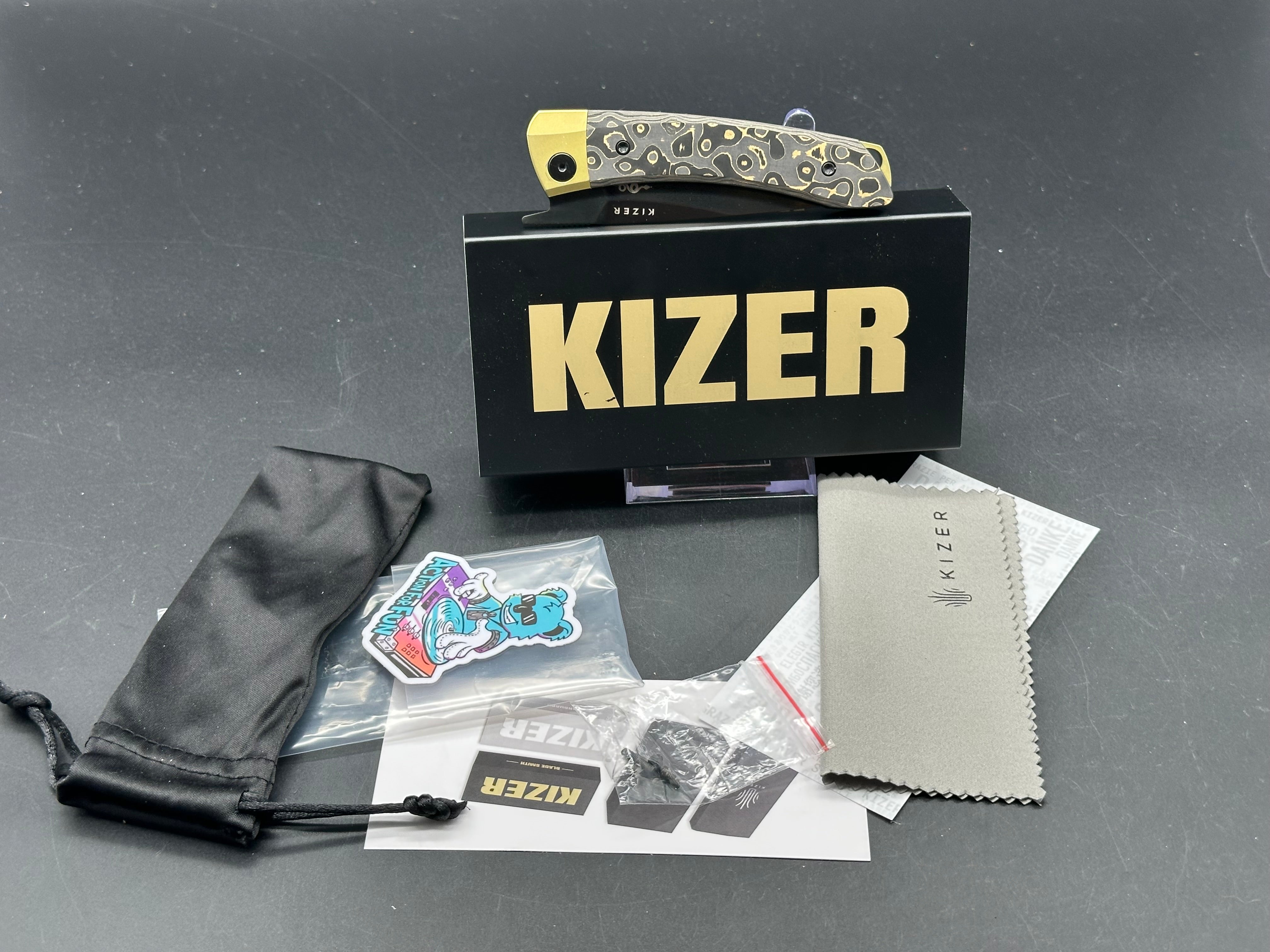 Kizer MINI MOMO | S90V | TITANIUM+FAT CARBON CAMO GOLD
