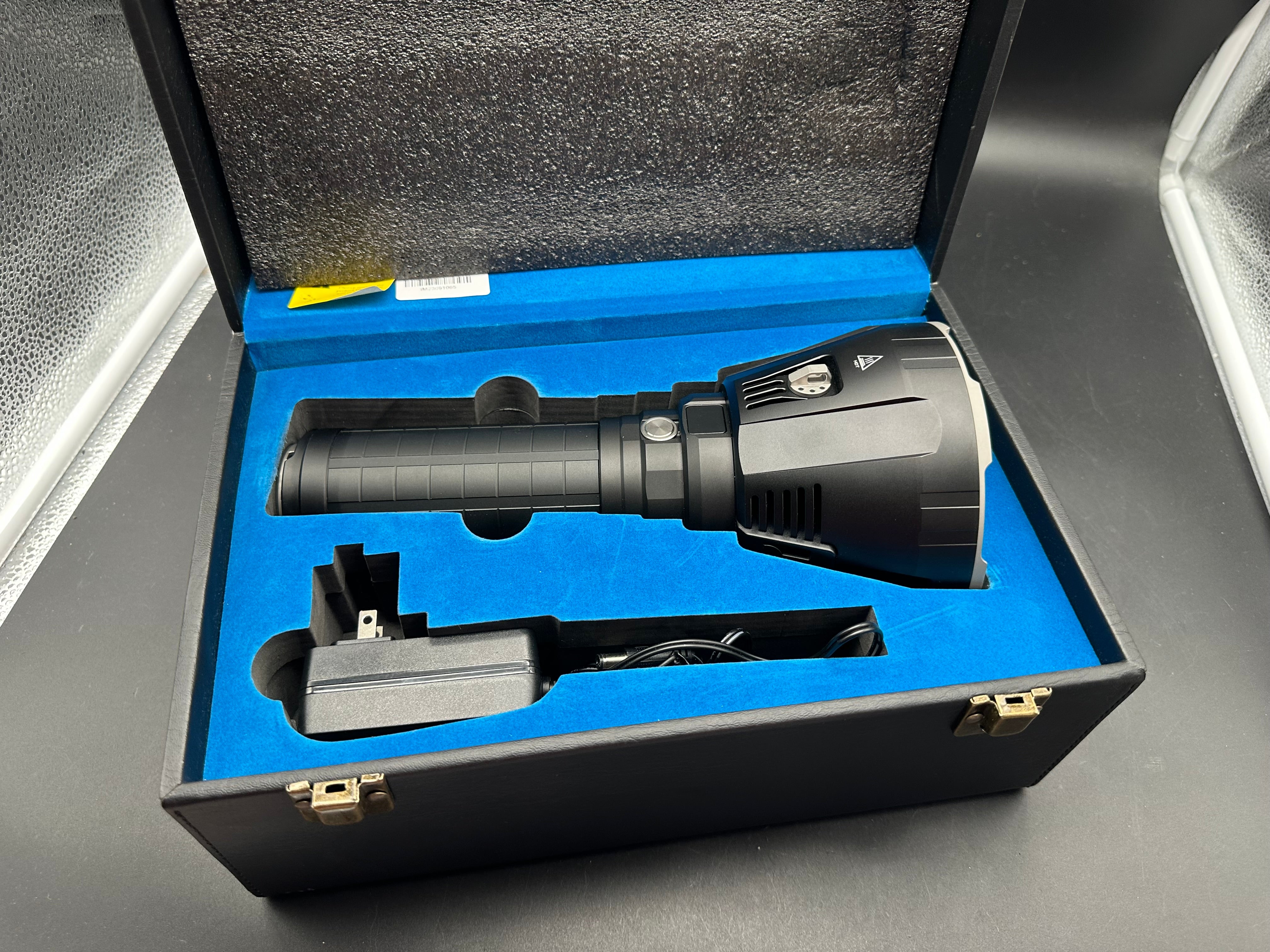 Imalent MS18 high power flashlight 100K lumens