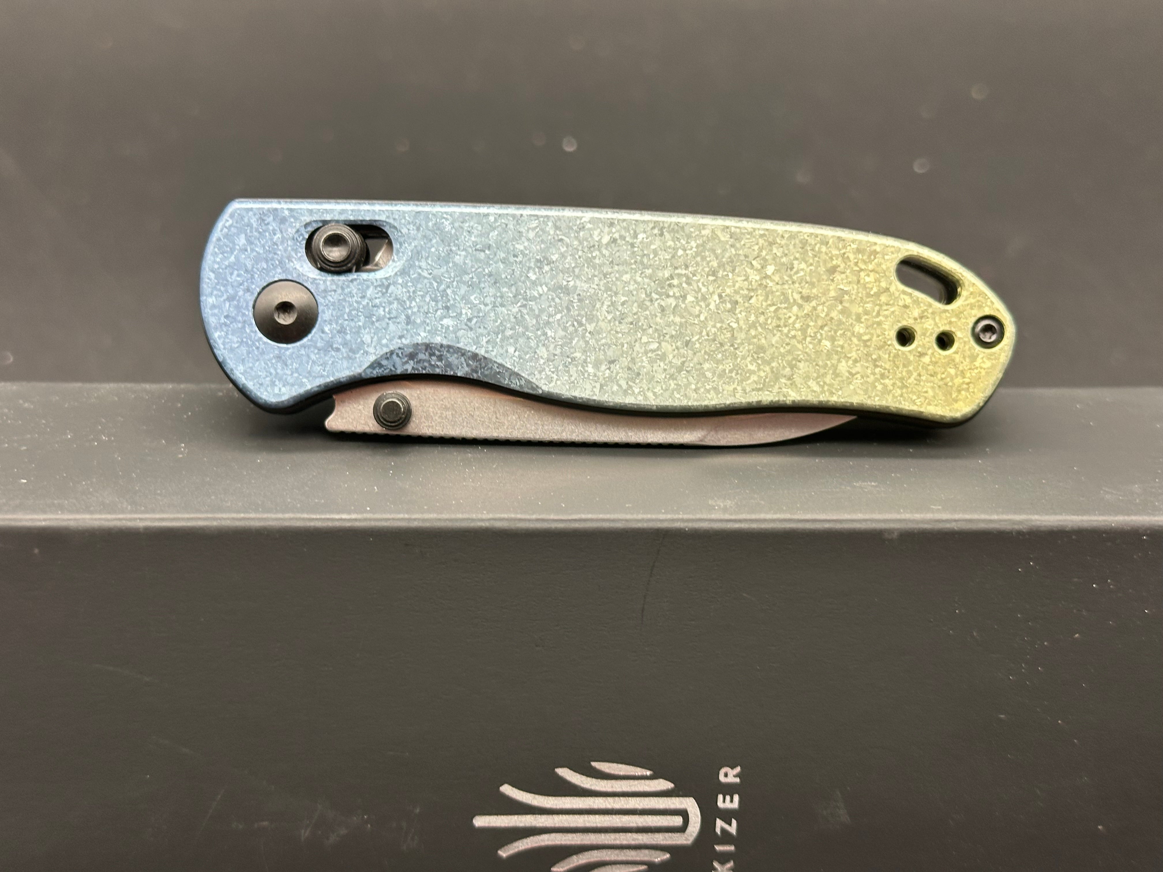 Kizer Azo Drop Bear Clutch Lock Knife Titanium (3" Stonewash)