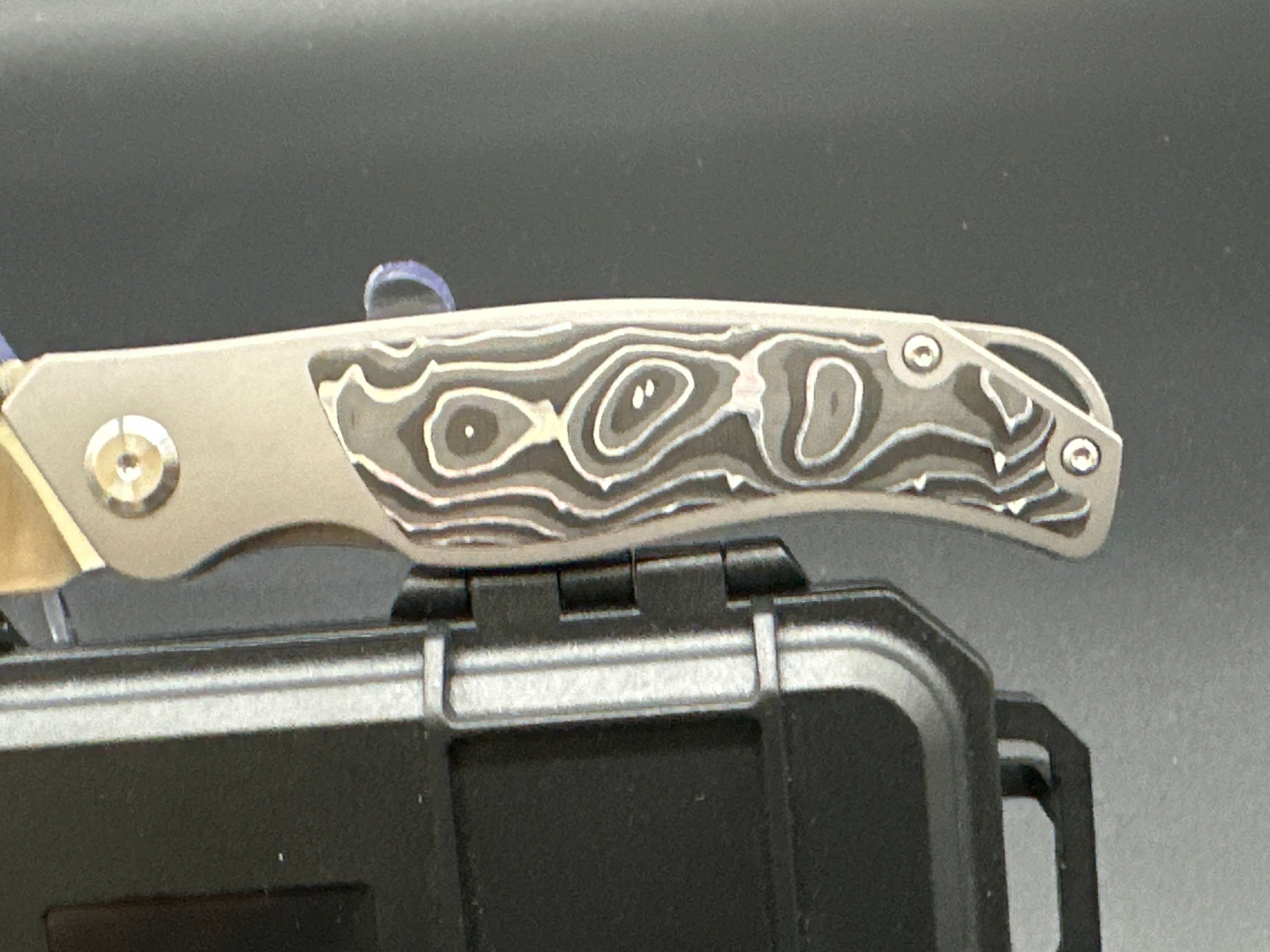 Tuya knife Envy 4