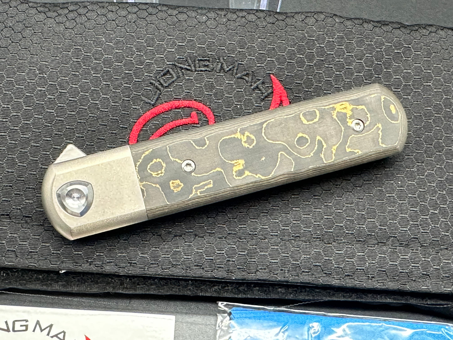 Liong Mah T-1 Gold Camo Fat Carbon Inlay