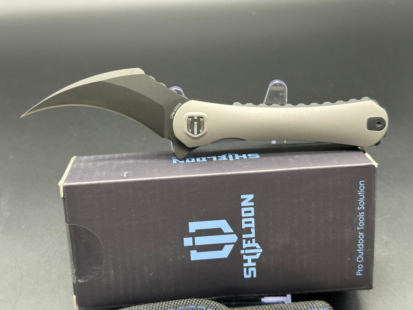 Shieldon Scythe XL Titanium handle w/S35VN blade