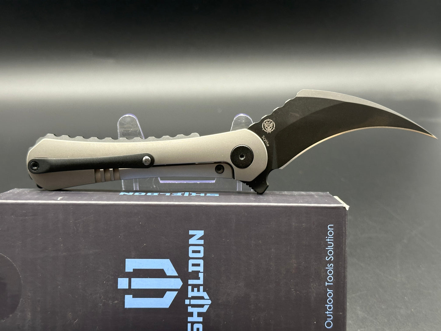 Shieldon Scythe XL Titanium handle w/S35VN blade