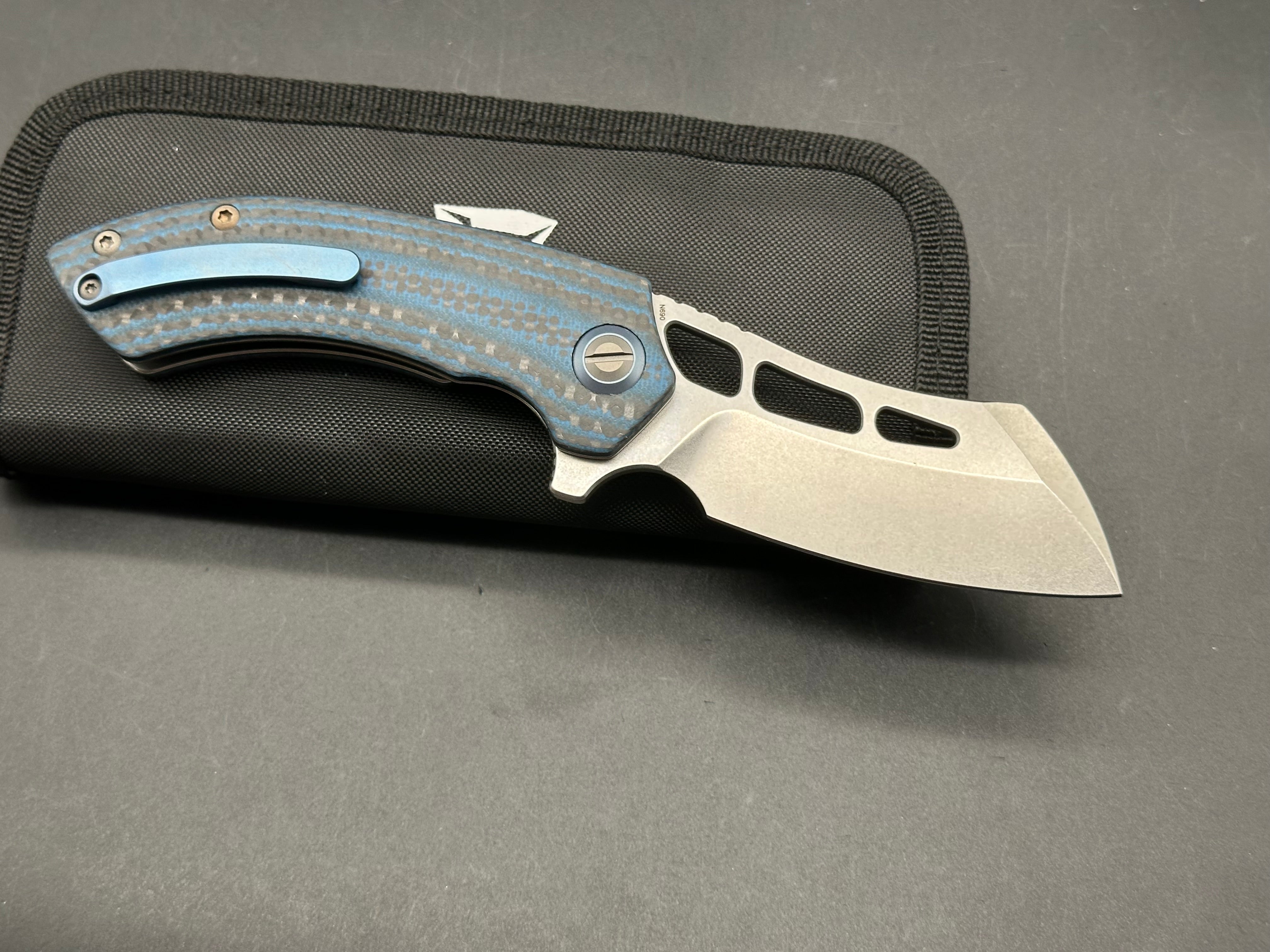 Tuya Kostoba, Stonewashed N690 Blade, Blue G-10 & Carbon Fiber Handles, Stainless Steel Liners