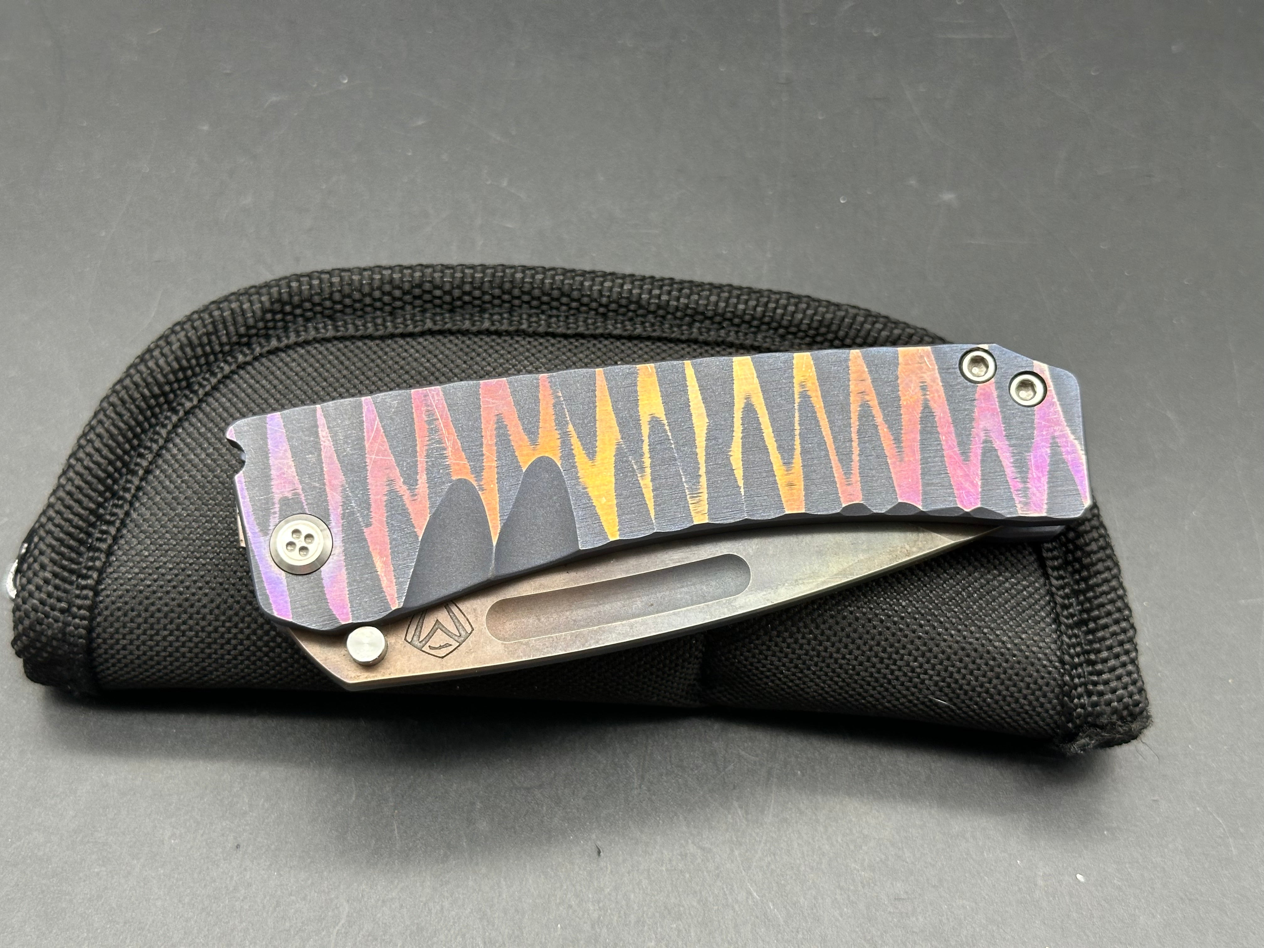 Medford Slim midi w/Vulcan blade