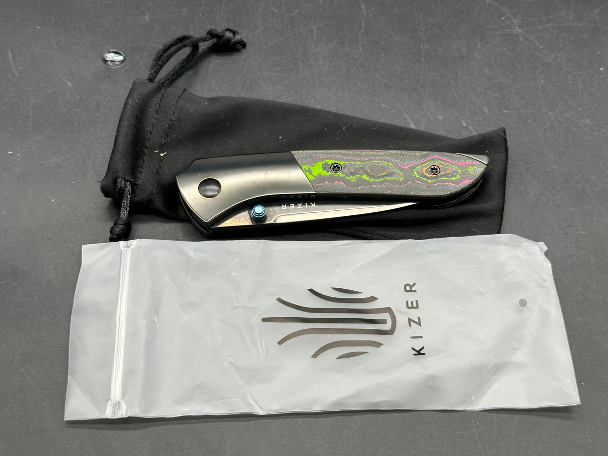 Kizer Spitfire Folding Knife Titanium/Camo Carbon 80's Handle 3.13" Mirror DLC S35VN Drop Point