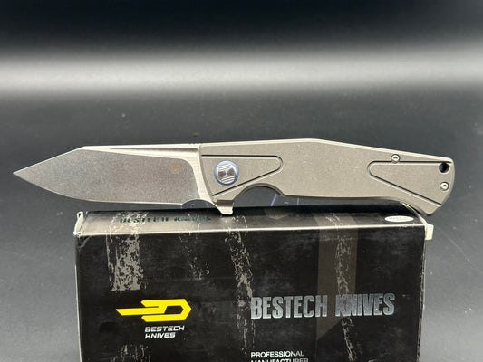 Bestech Horus titanium handle w/S35VN blade