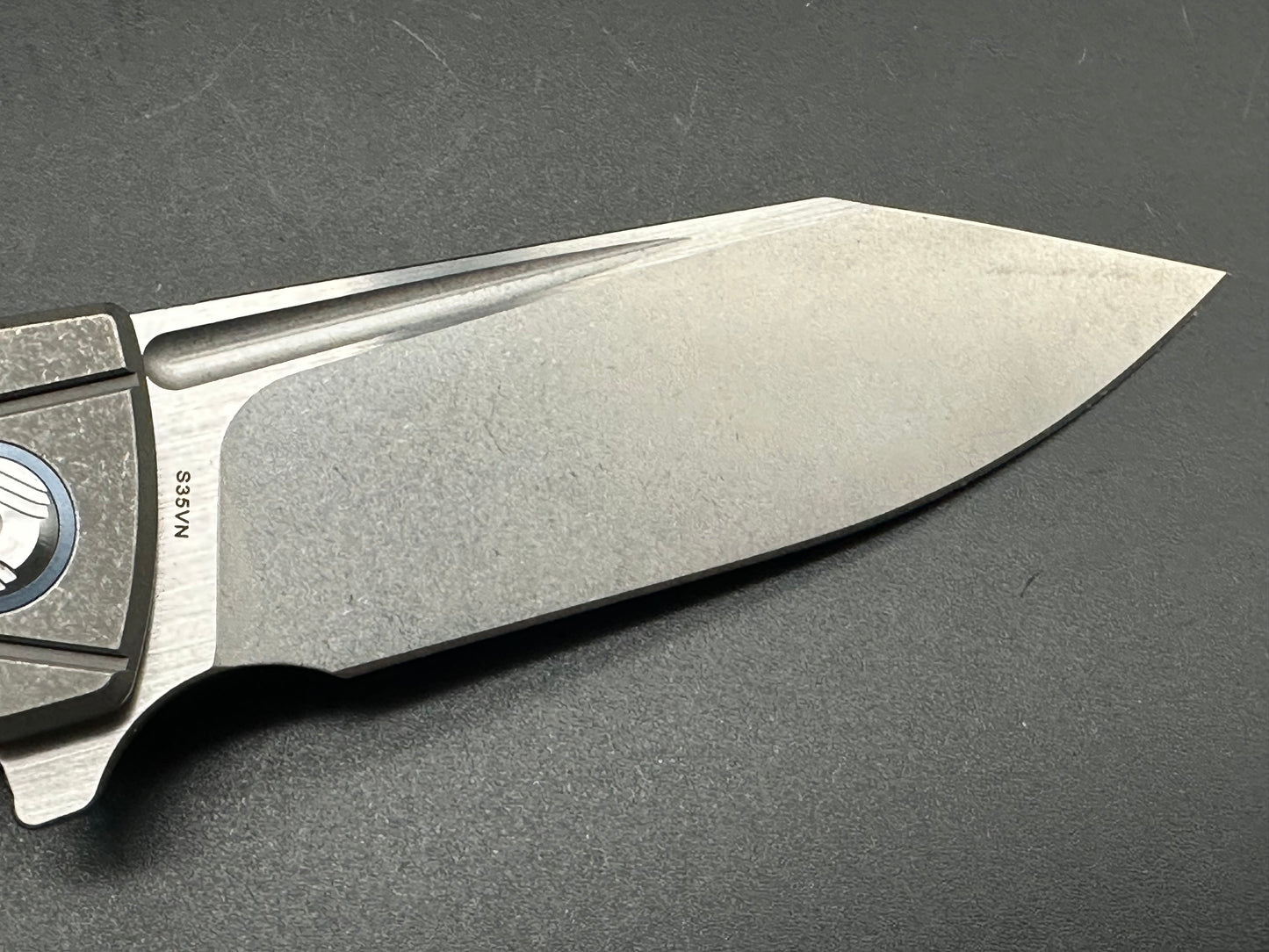 Bestech Horus titanium handle w/S35VN blade