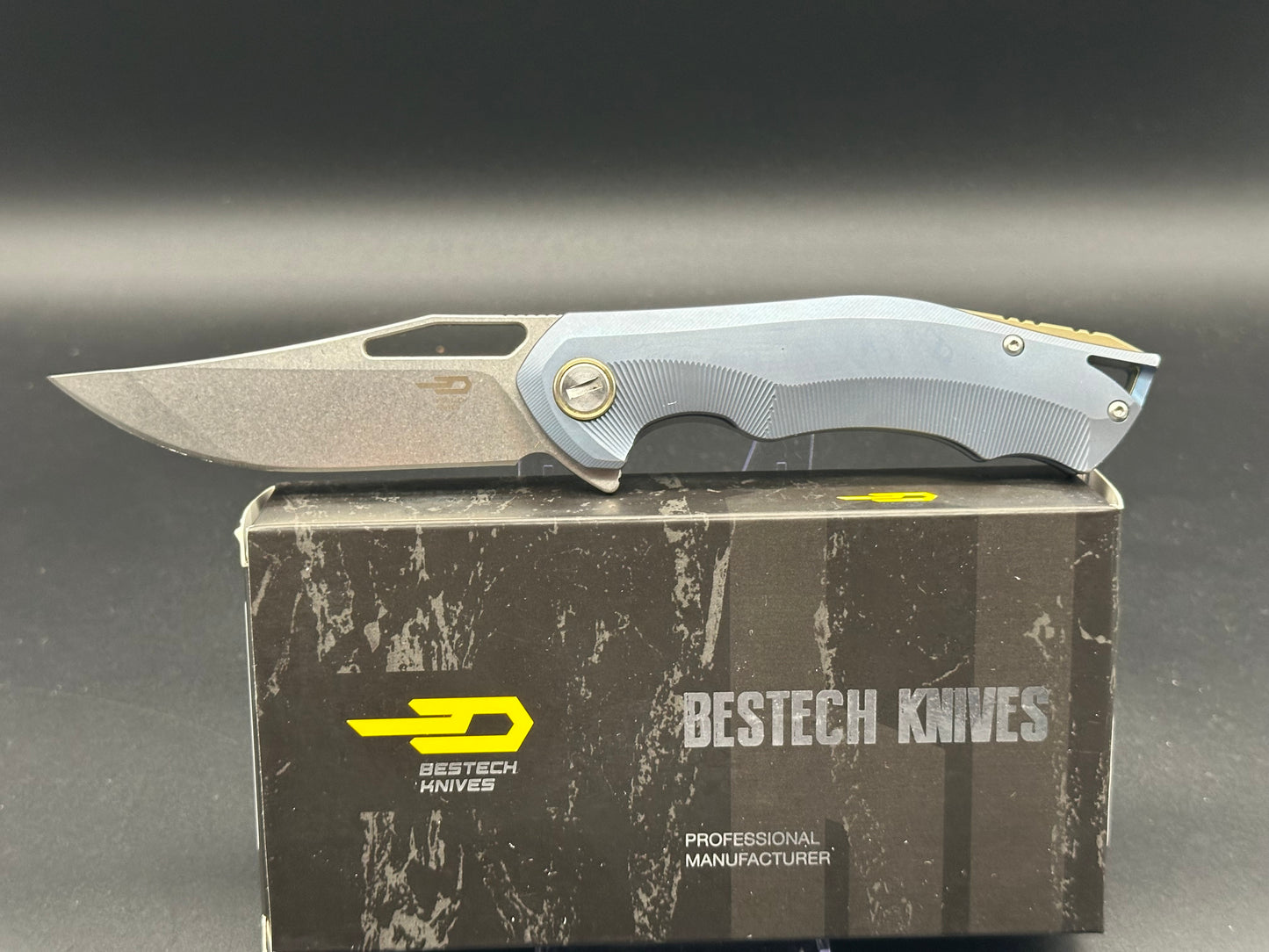 Bestech Tercel BT1708C S35VN Stonewash, Blue TI koi