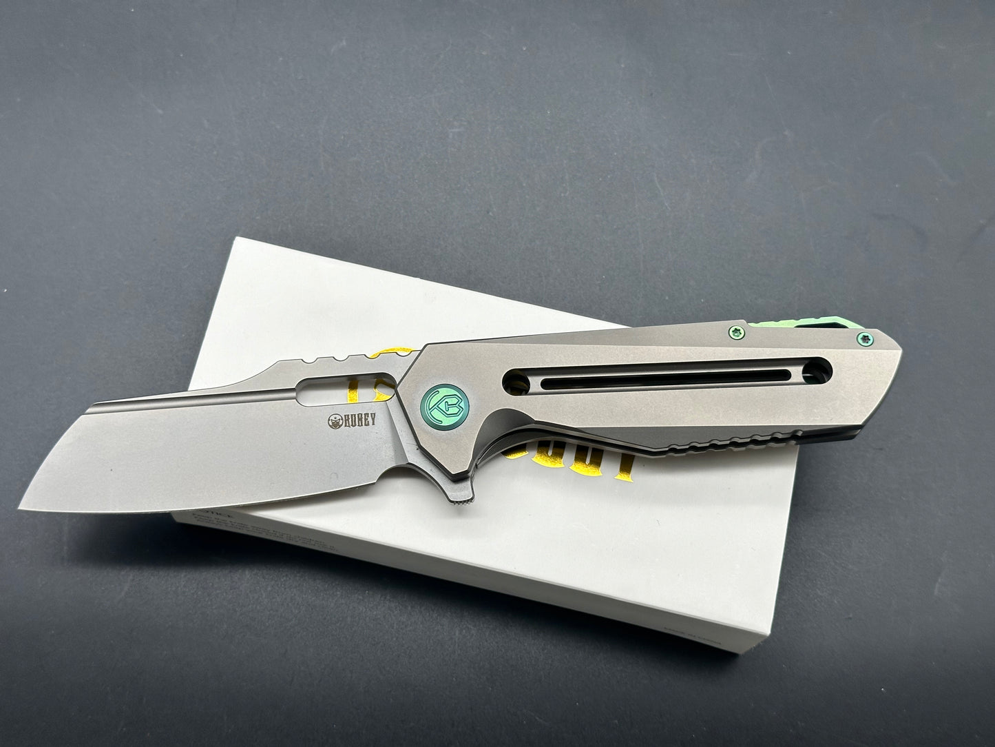 KUBEY Atlas titanium frame lock folder