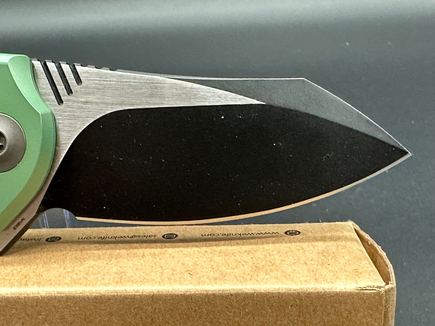 We Knife Co. 717F Valiant