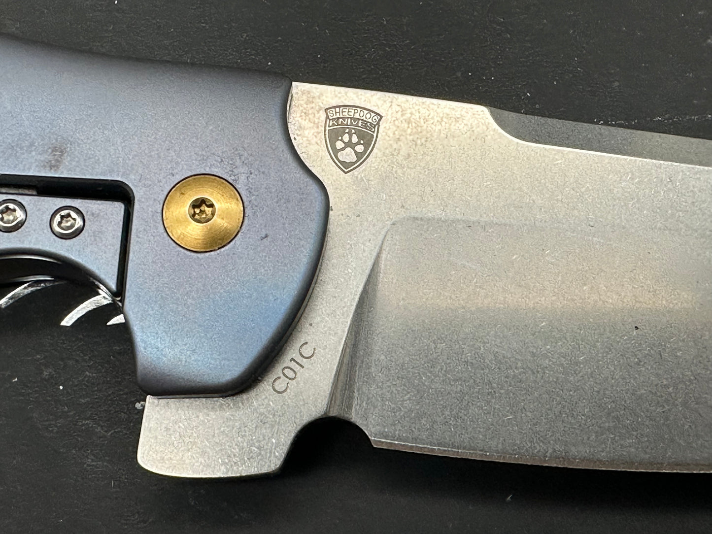 Kizer Sheepdog C01C Frame Lock Thumb Hole Knife Blue Titanium (3.25" Stonewash)