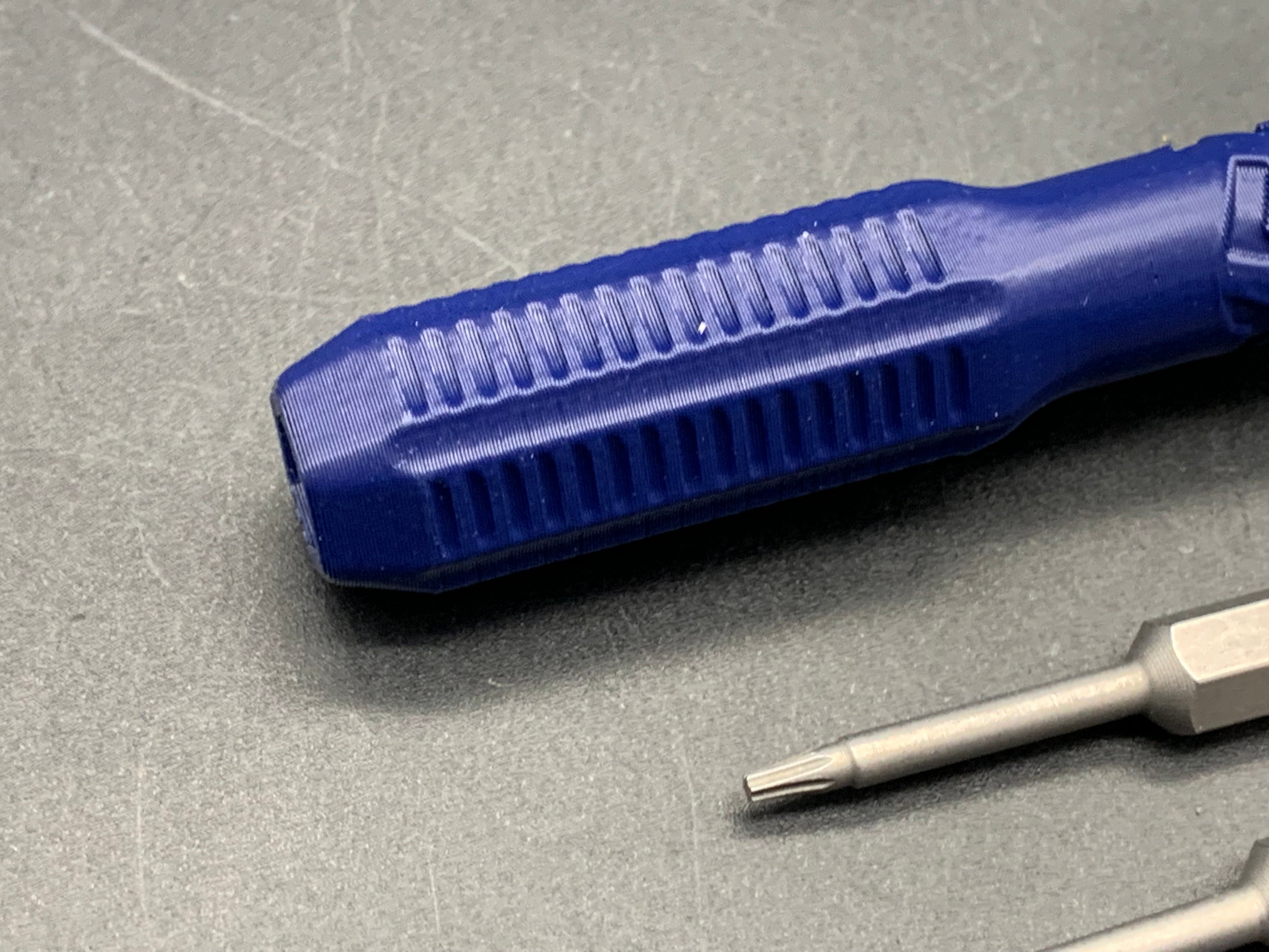 LTK (Luvthemknives) - 1/4 inch driver in sapphire blue Hexad pattern plus #8 & #6 torx bits