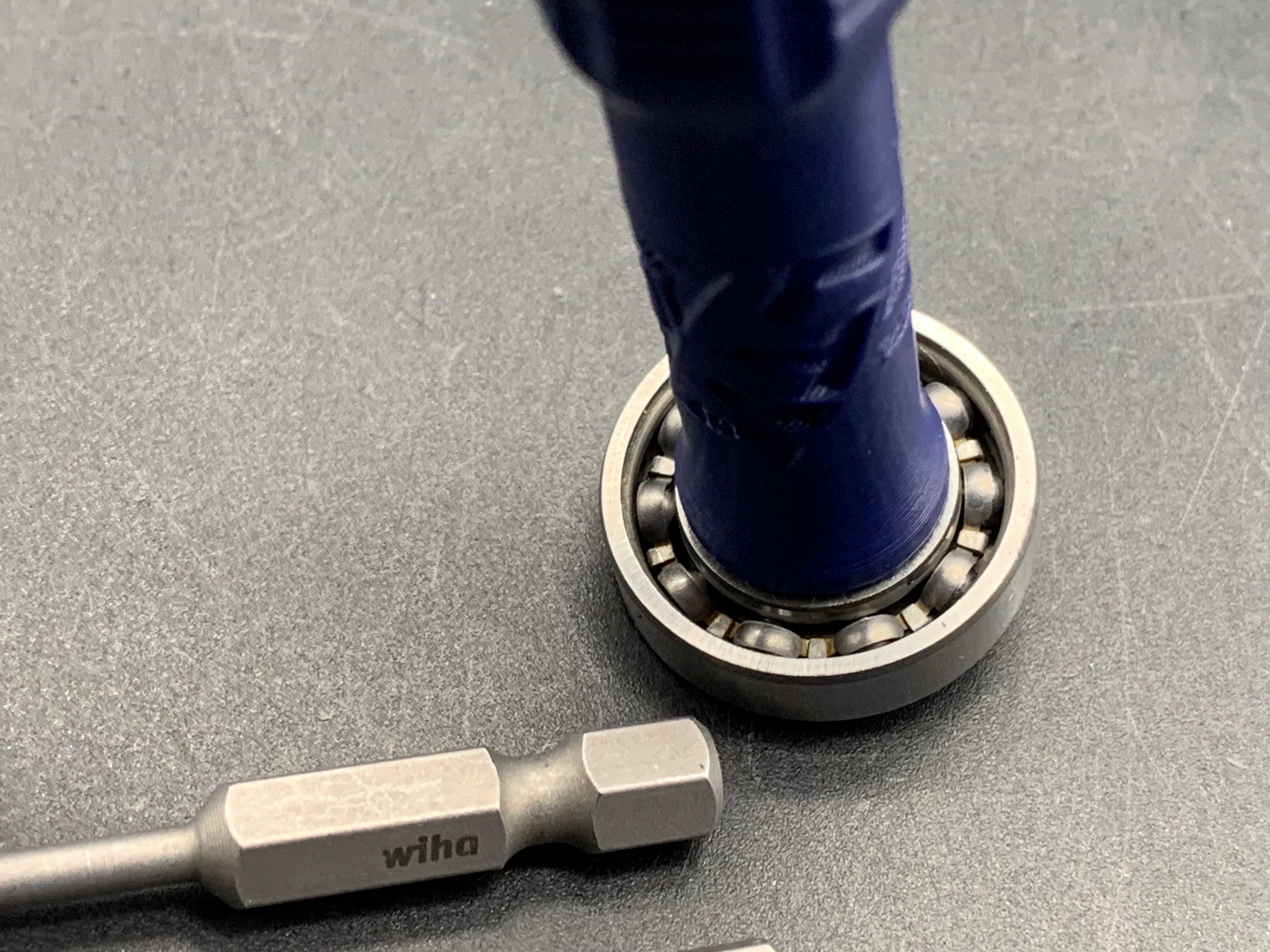 LTK (Luvthemknives) - 1/4 inch driver in sapphire blue Hexad pattern plus #8 & #6 torx bits