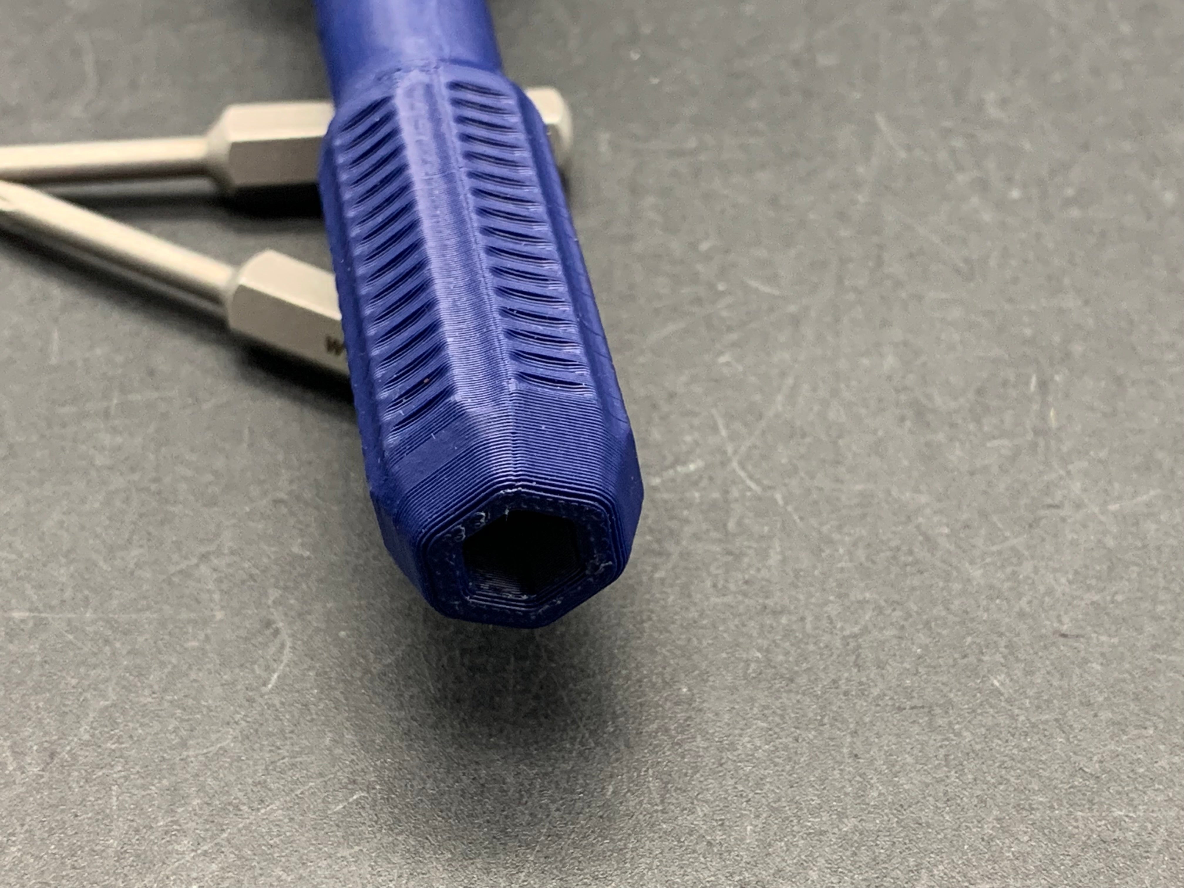 LTK (Luvthemknives) - 1/4 inch driver in sapphire blue Hexad pattern plus #8 & #6 torx bits
