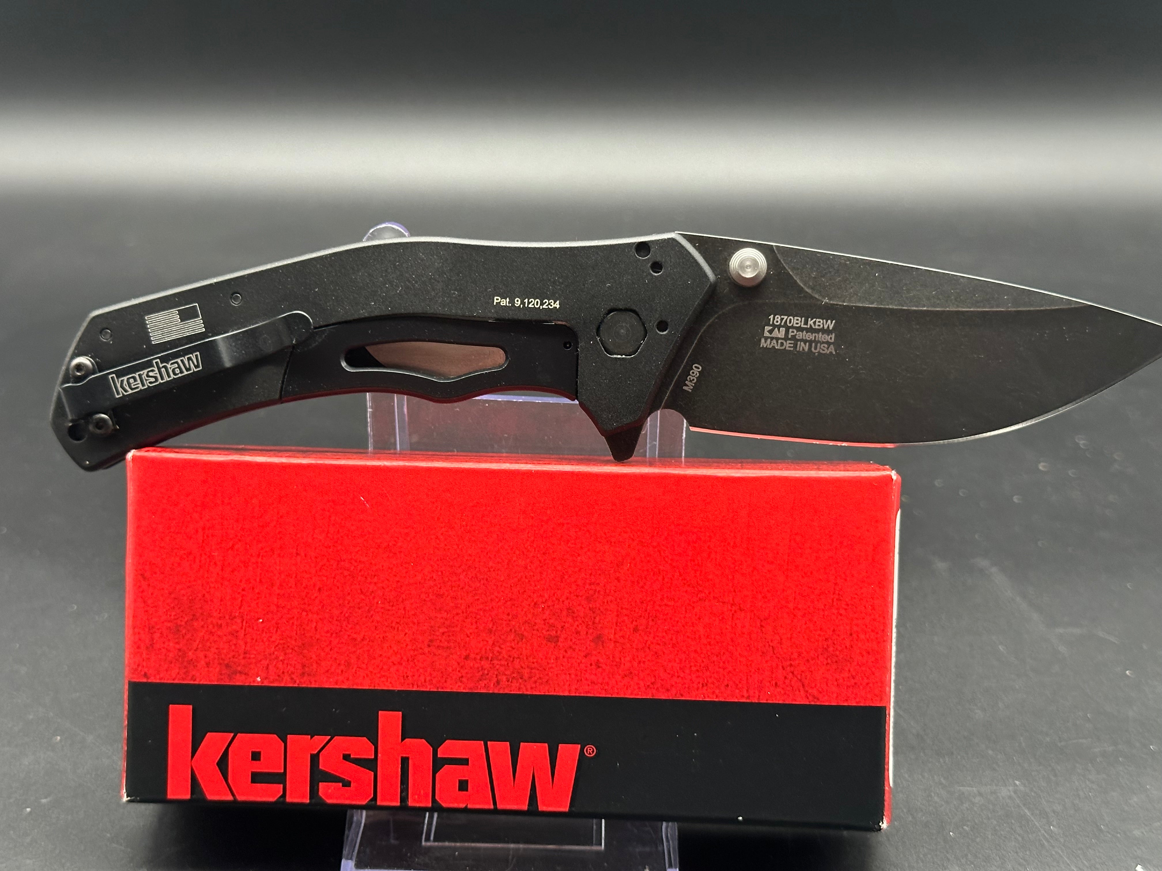 Kershaw Knockout 1870BLKBW M390 Black Blade, Stars and Stripes scale