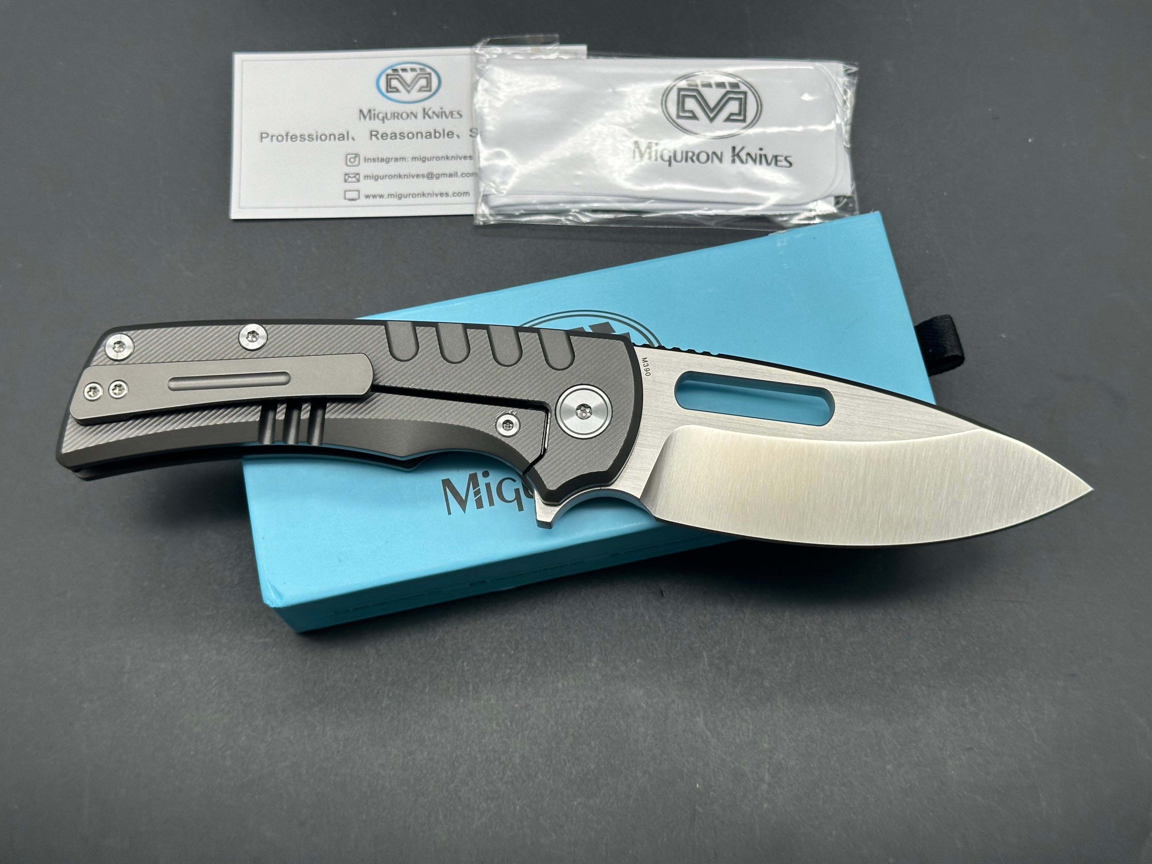 MIGURON KNIVES ARMA FLIPPER POCKET KNIFE DARK GRAY TITANIUM HANDLE M390 BLADE