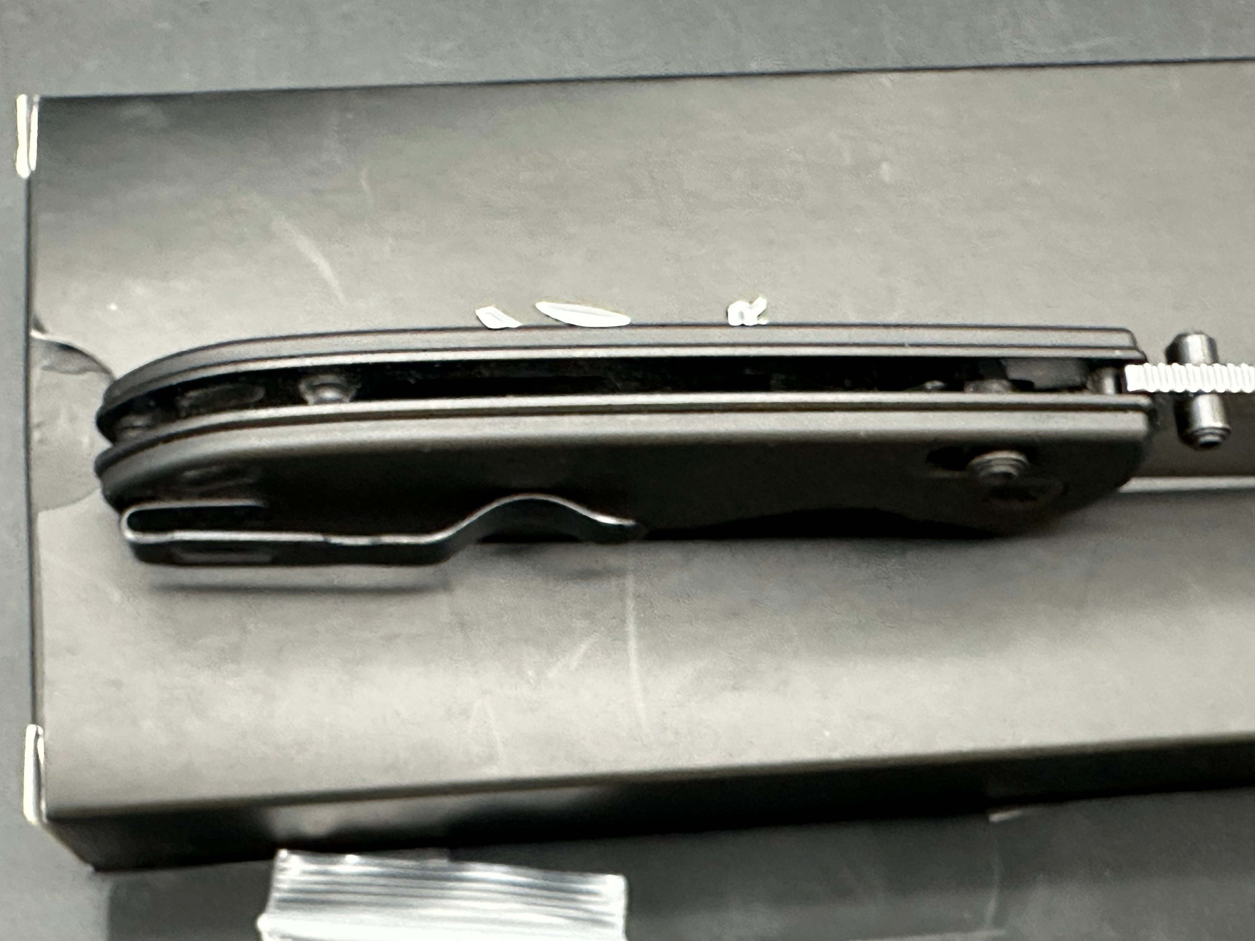 Kizer Azo Drop Bear Clutch Lock Knife Gunmetal Aluminum (3.15" Satin)