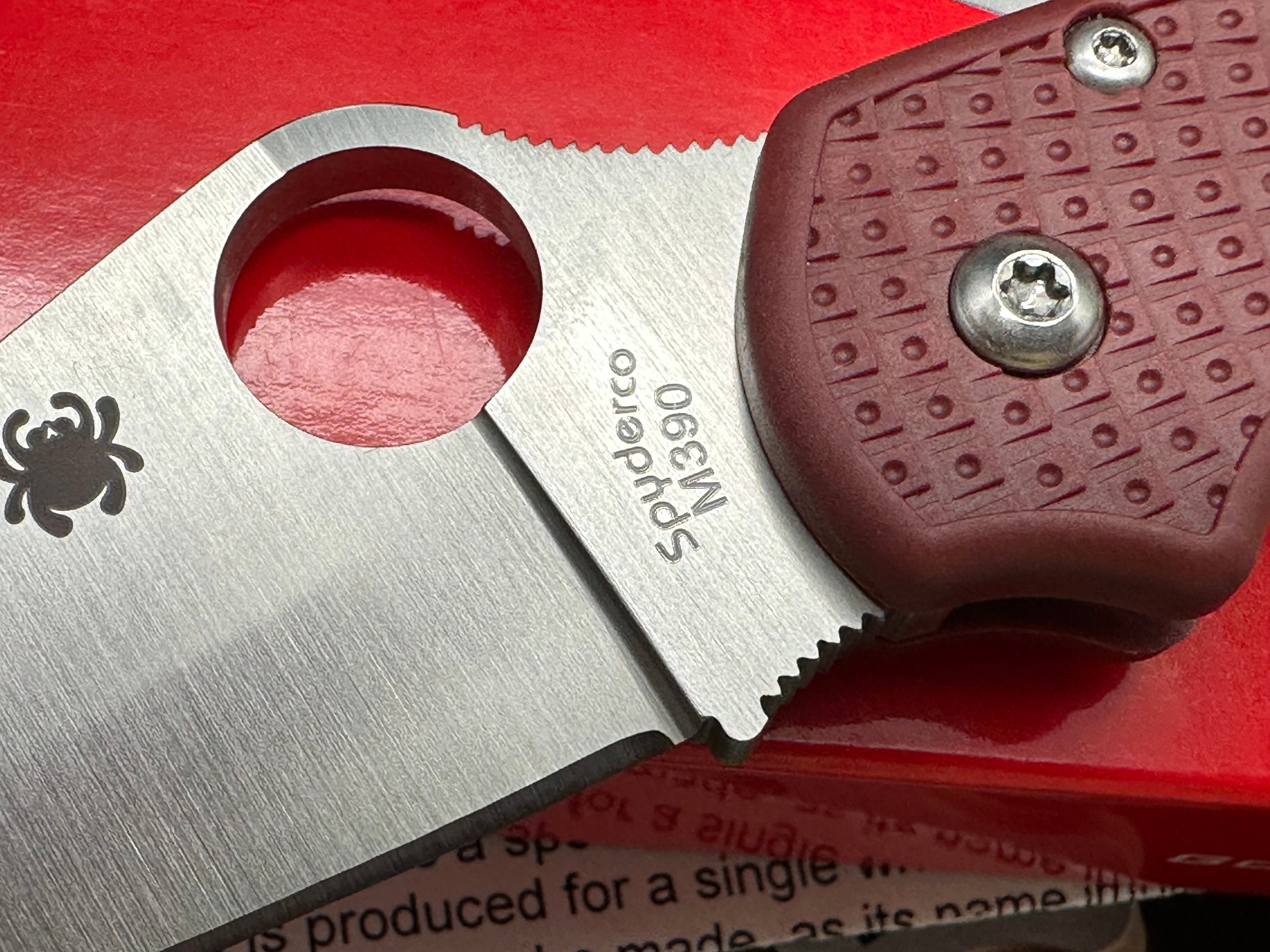 Spyderco Para 3 Lightweight DLT Exclusive, 2.93" M390 Satin Blade with Red FRN Handle