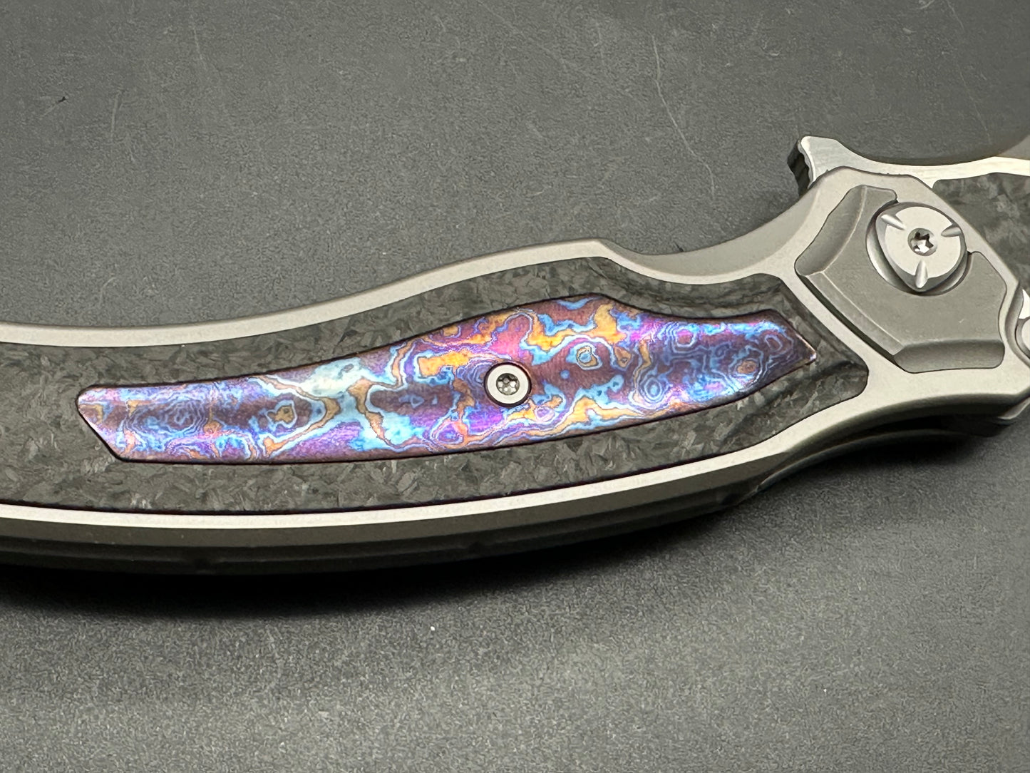 MAXACE XI TITANIUM HANDLE TIMASCUS INLAY CPM- S110V