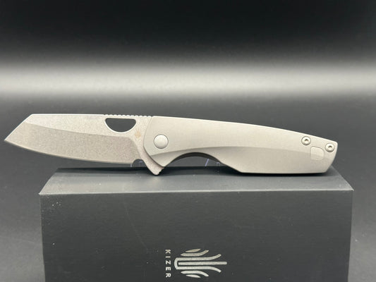 KIZER SPARROW GRAY TITANIUM HANDLE S35VN SHEEPSFOOT