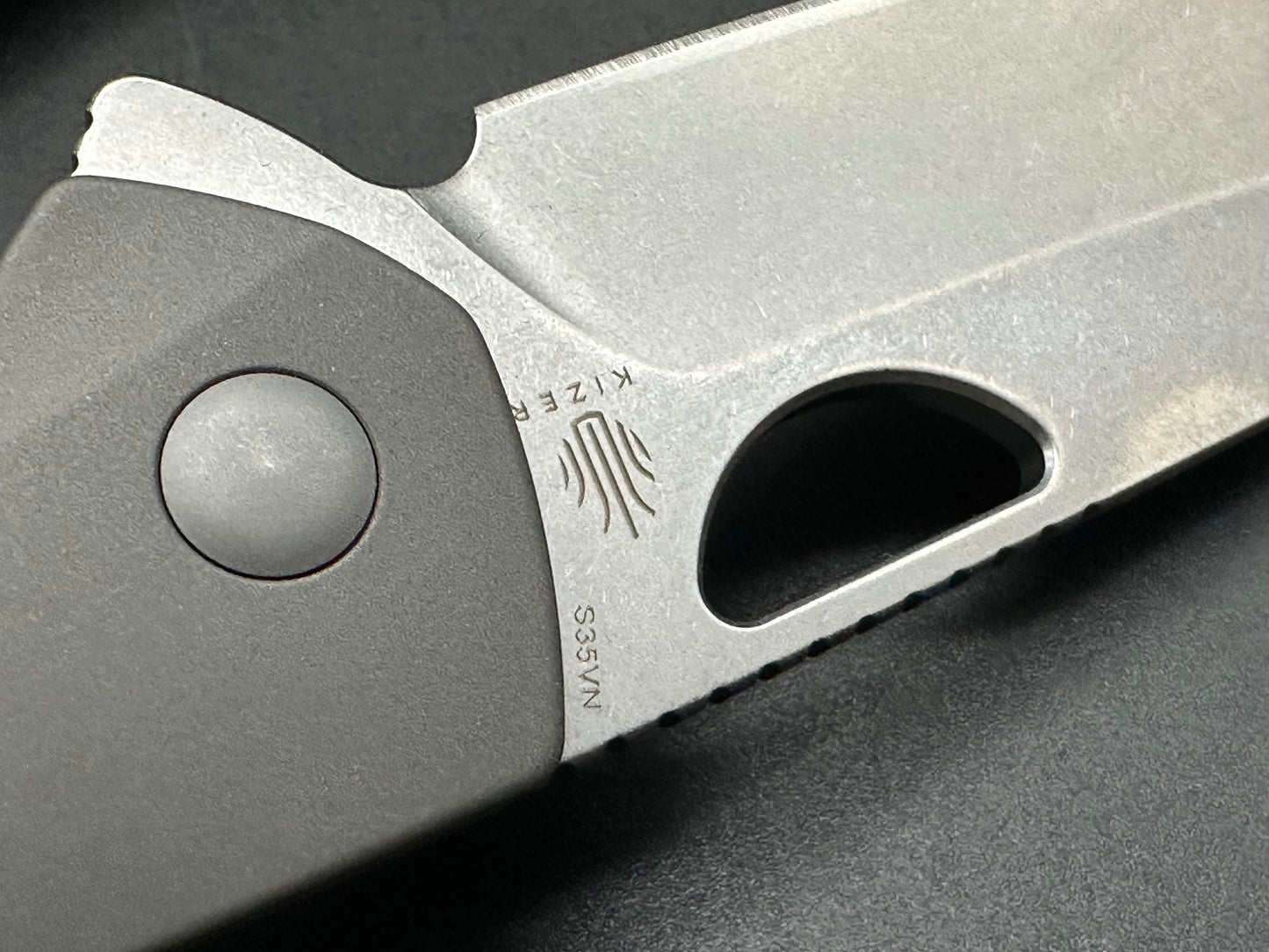 KIZER SPARROW GRAY TITANIUM HANDLE S35VN SHEEPSFOOT