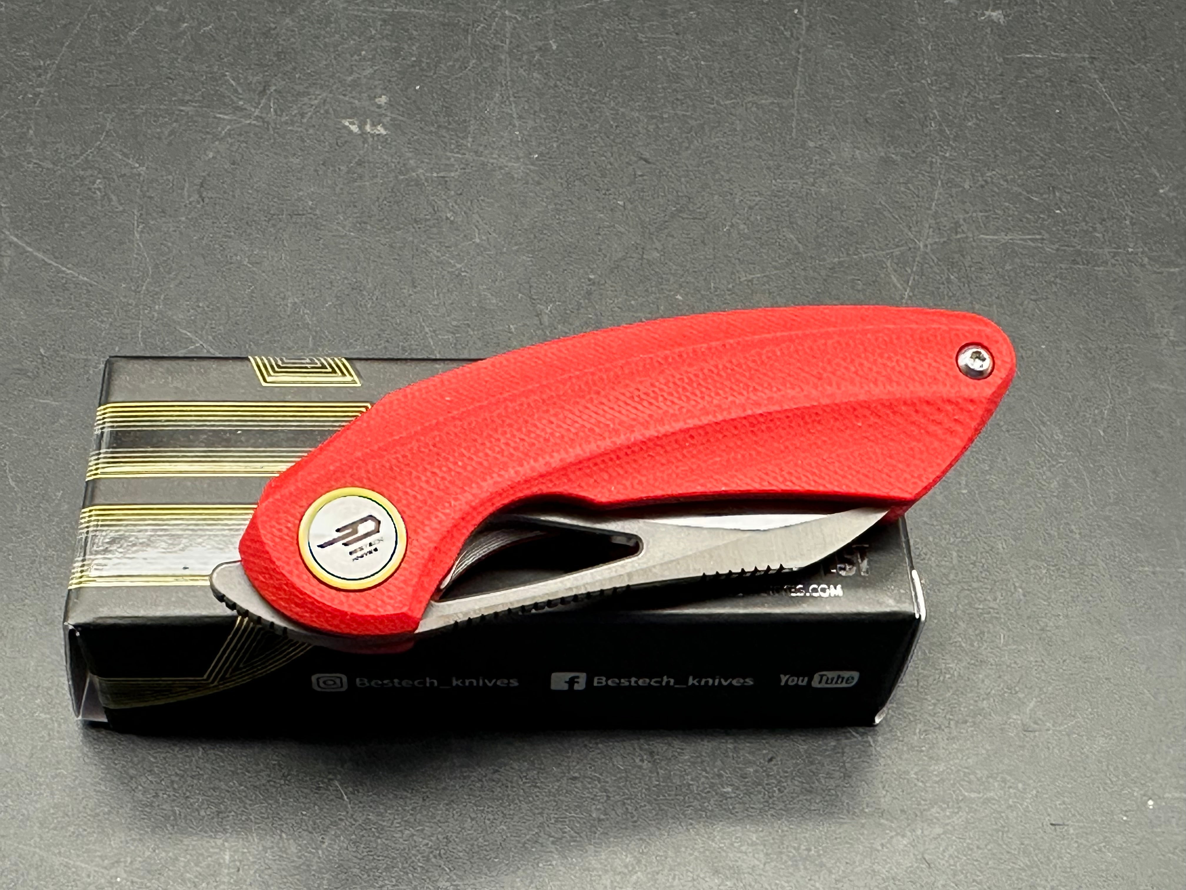 BESTECH BIHAI RED G10 HANDLE 14C28N PLAIN EDGE GREY DLC SATIN