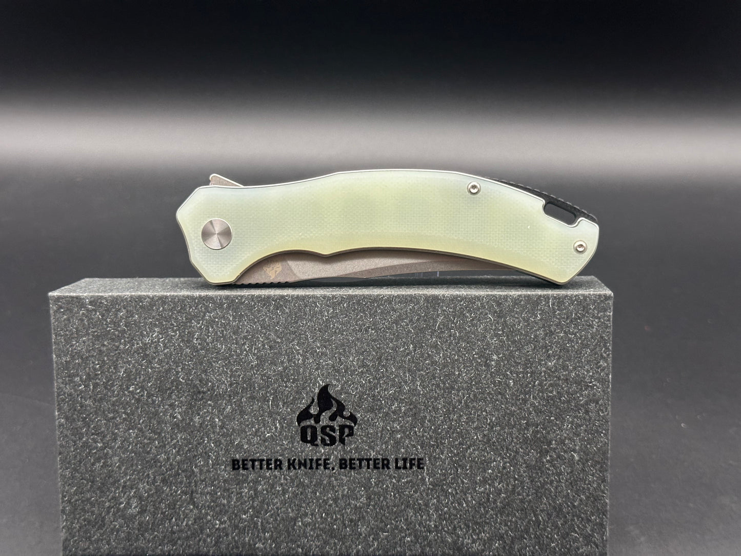 QSP WALRUS LINER LOCK JADE G10 HANDLE D2