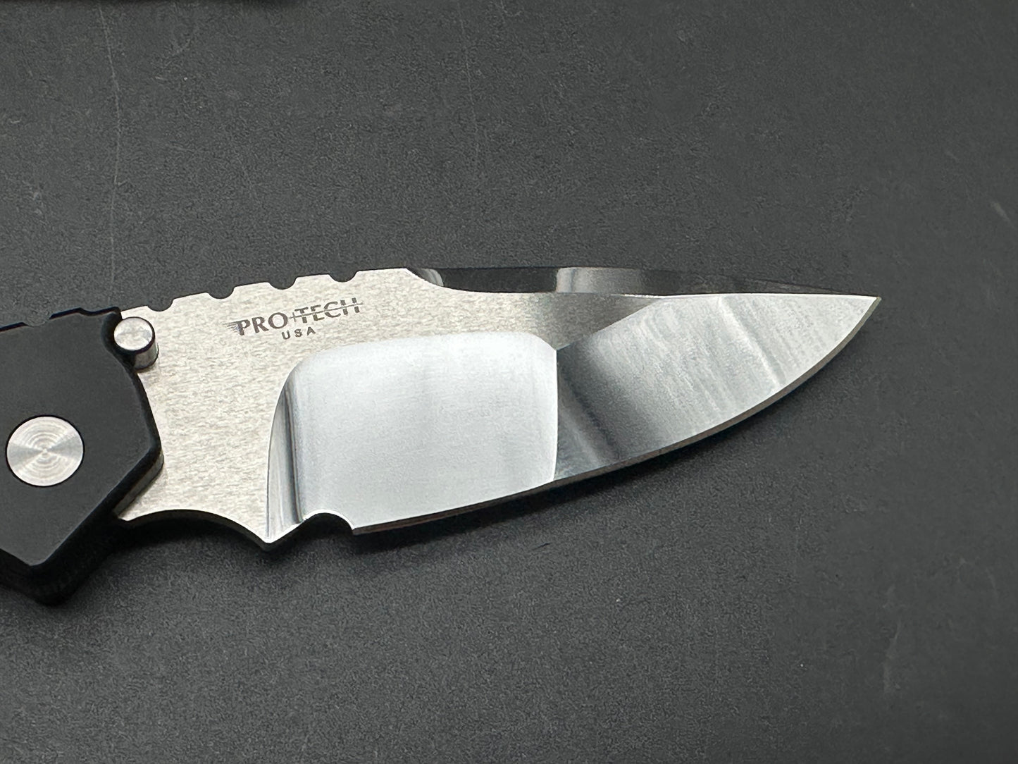 Protech Strider SNG black micarta/aluminum scales mirror polished compound grind 154CM blade / mother of pearl button